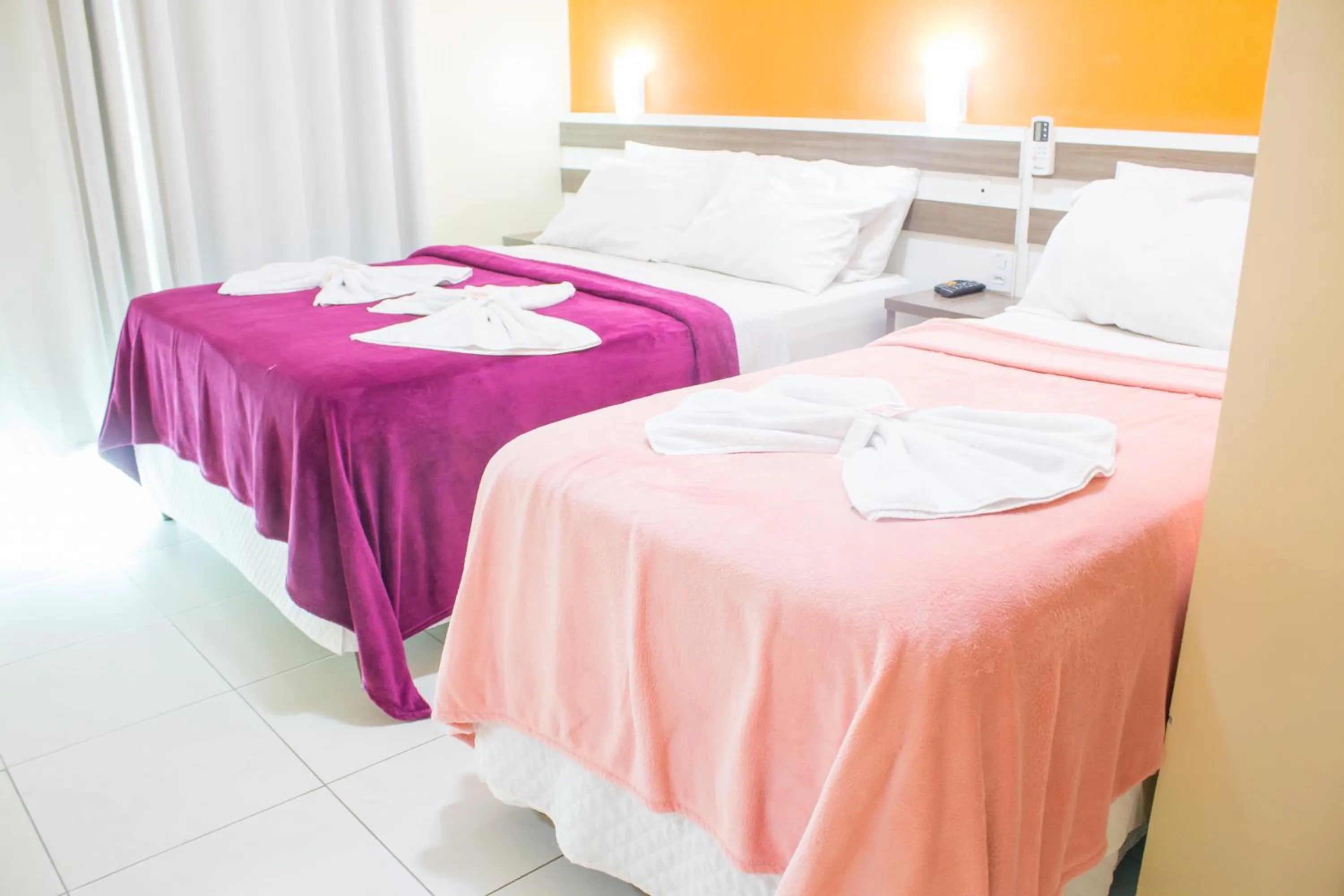 Photo of the whole room, Bed in Villarejo Parque Hotel