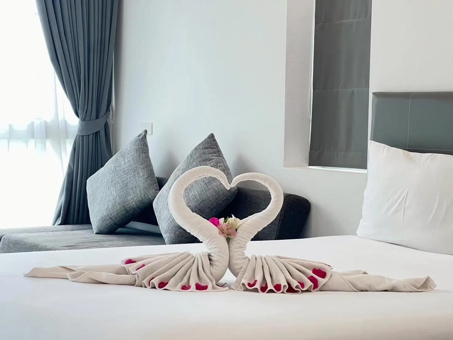 Bed in GRAND PA Hotel&Resort Lamphun Chiang Mai