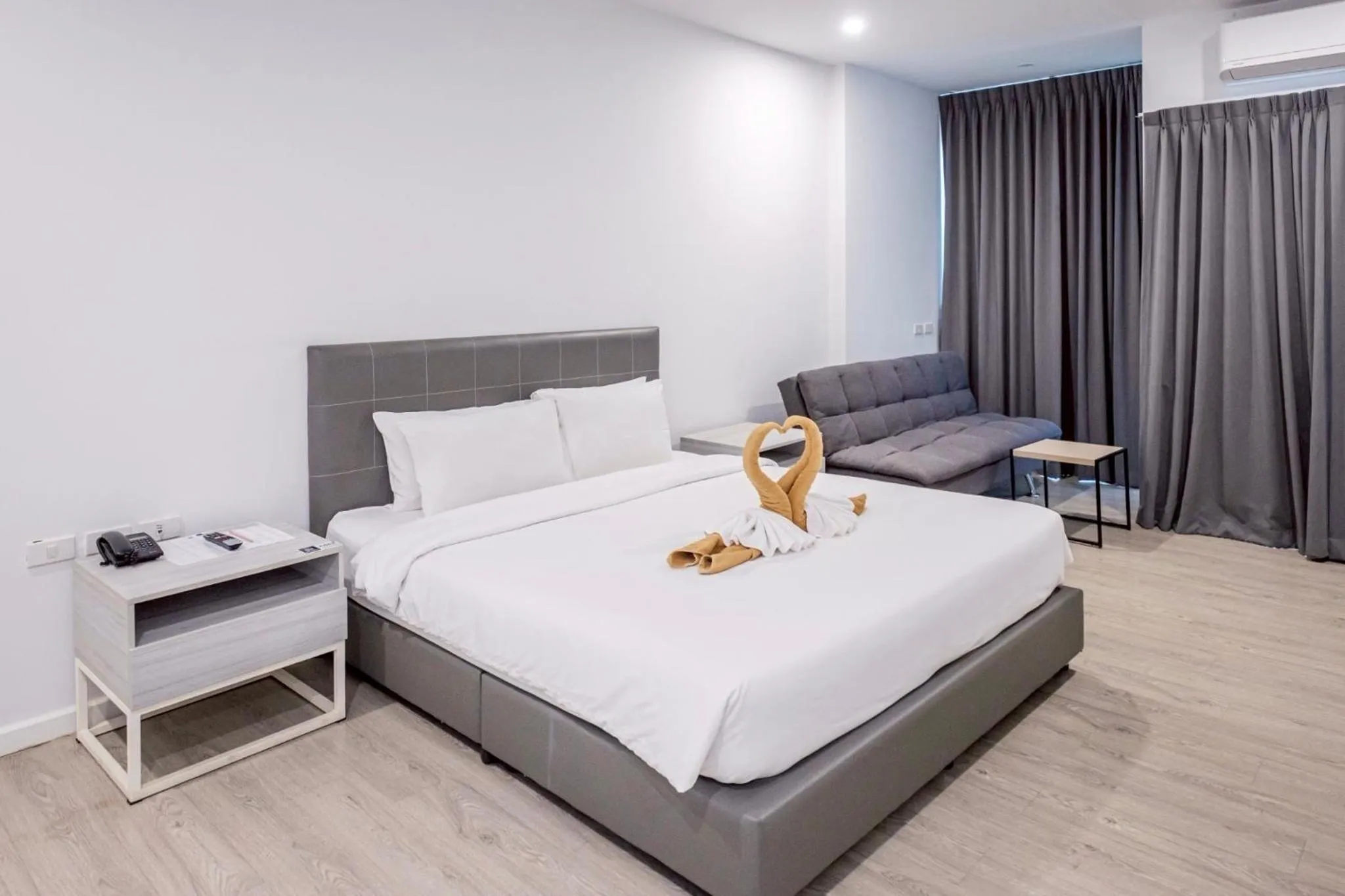 Bed in GRAND PA Hotel&Resort Lamphun Chiang Mai