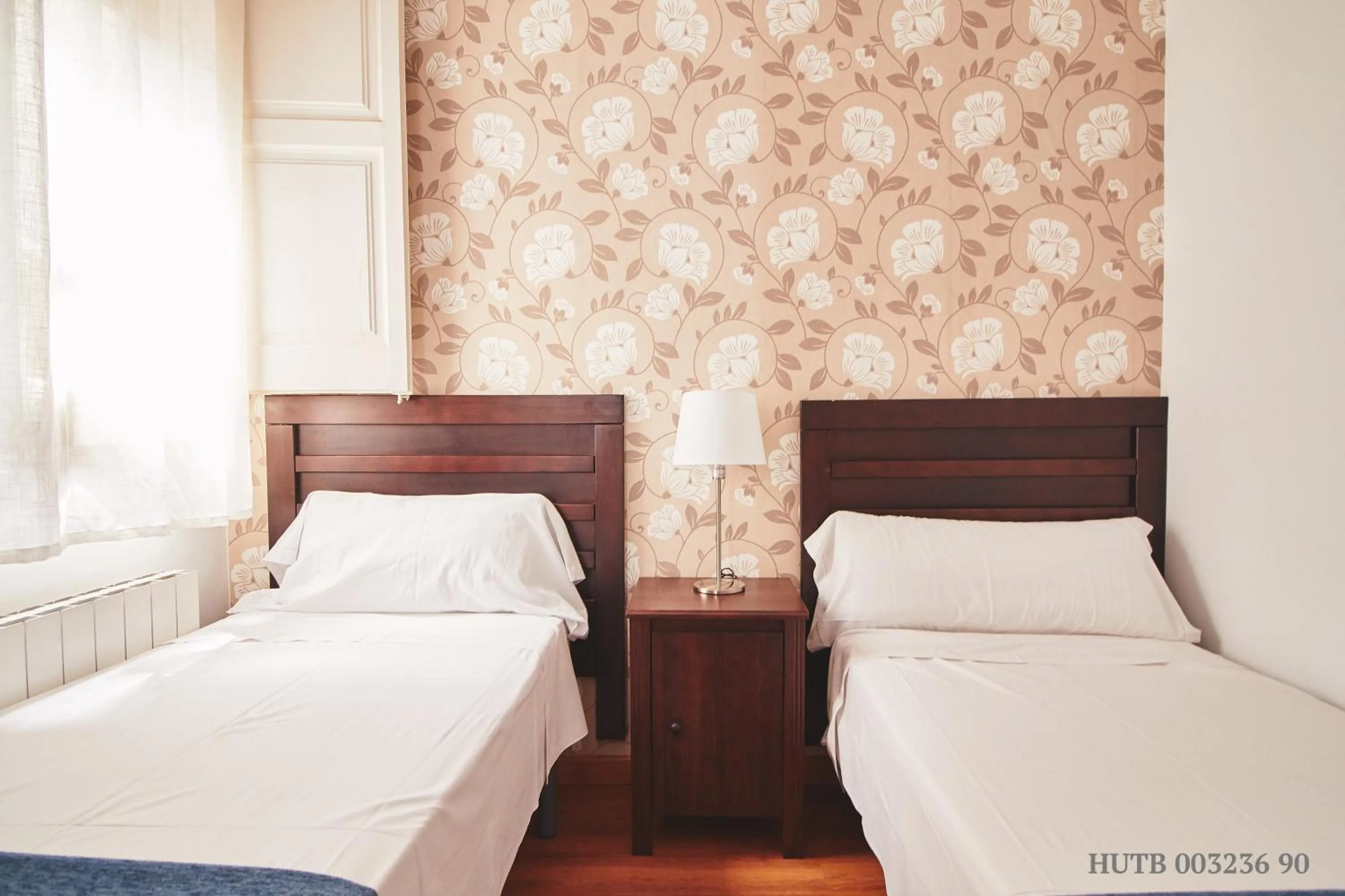 Day, Bed in Alcam Rizal