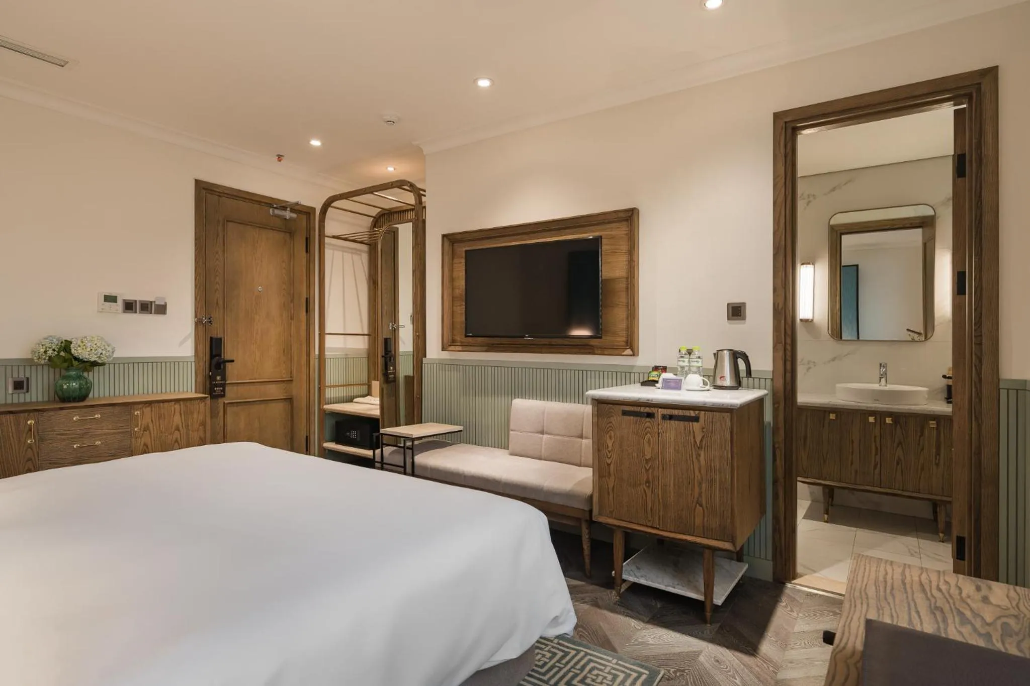 View (from property/room), Bed in La Passion Hanoi Hotel & Spa