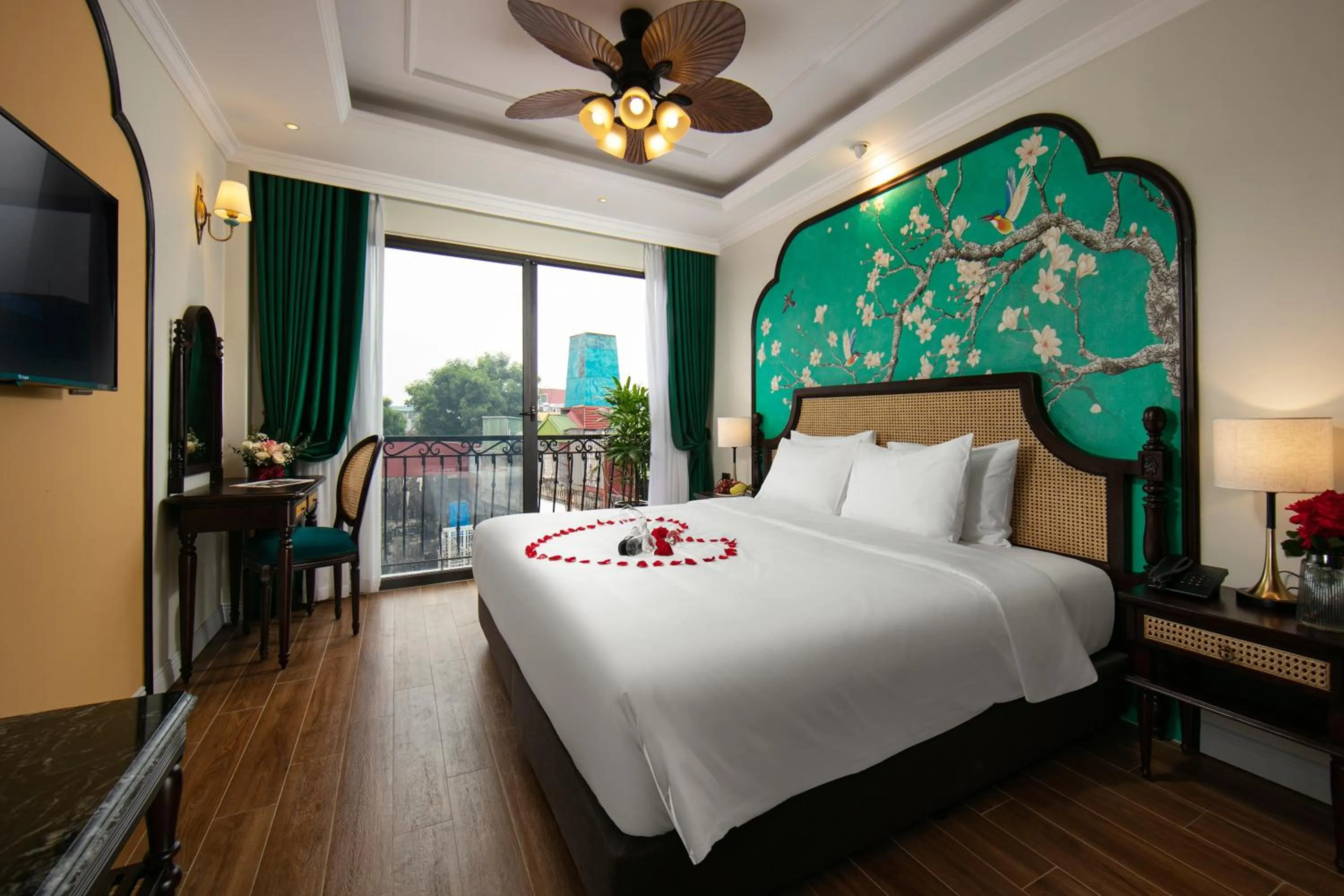 View (from property/room), Bed in La Passion Hanoi Hotel & Spa