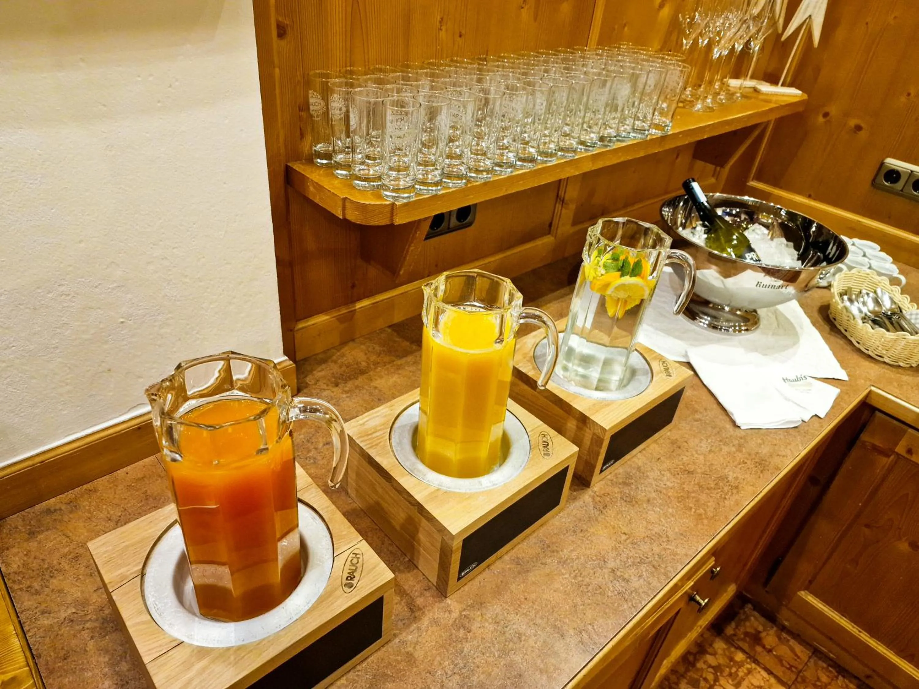 Breakfast in Das Alpin - Hotel Garni Guesthouse