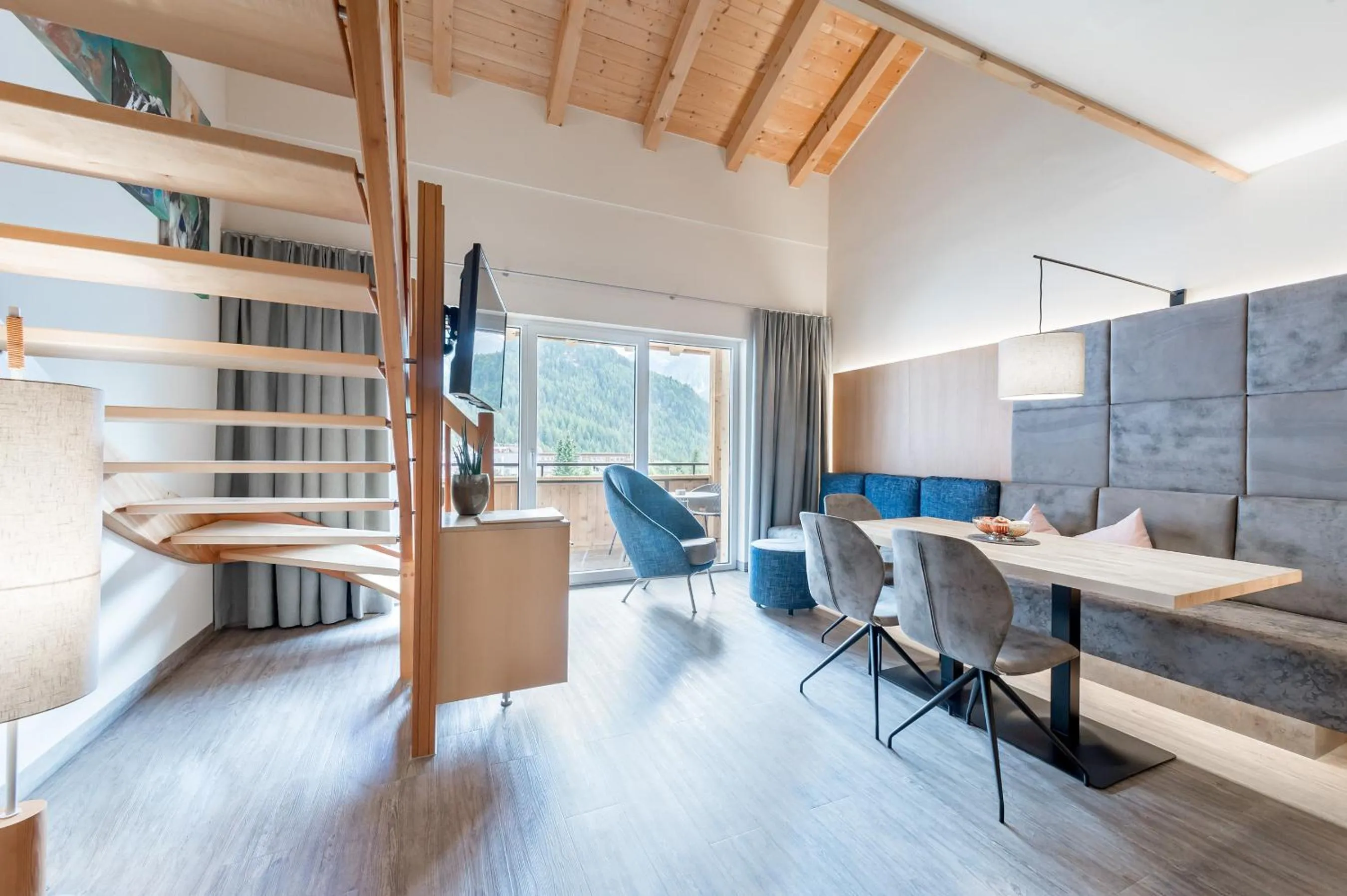 Photo of the whole room in Hotel Andy 4 Sterne Superior