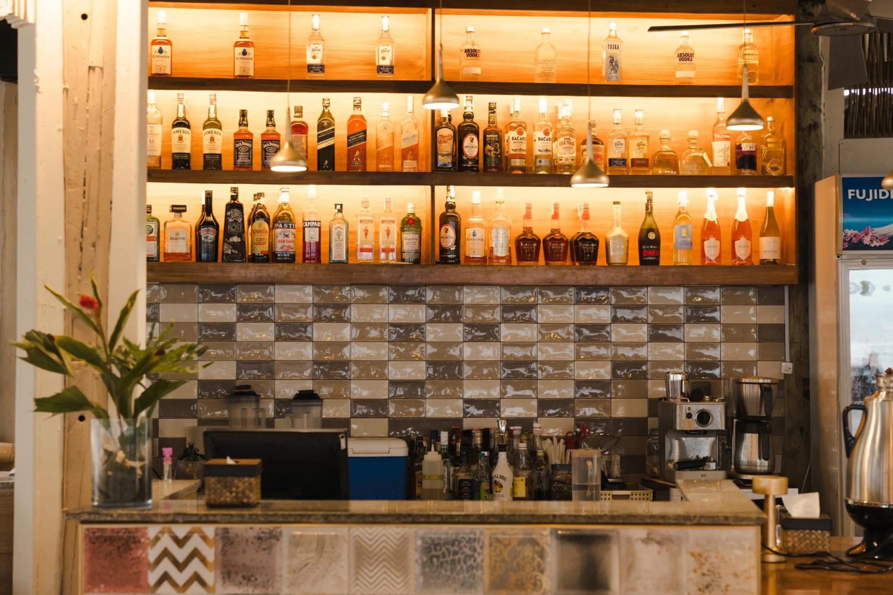 Lounge or bar in Club Serena Resort