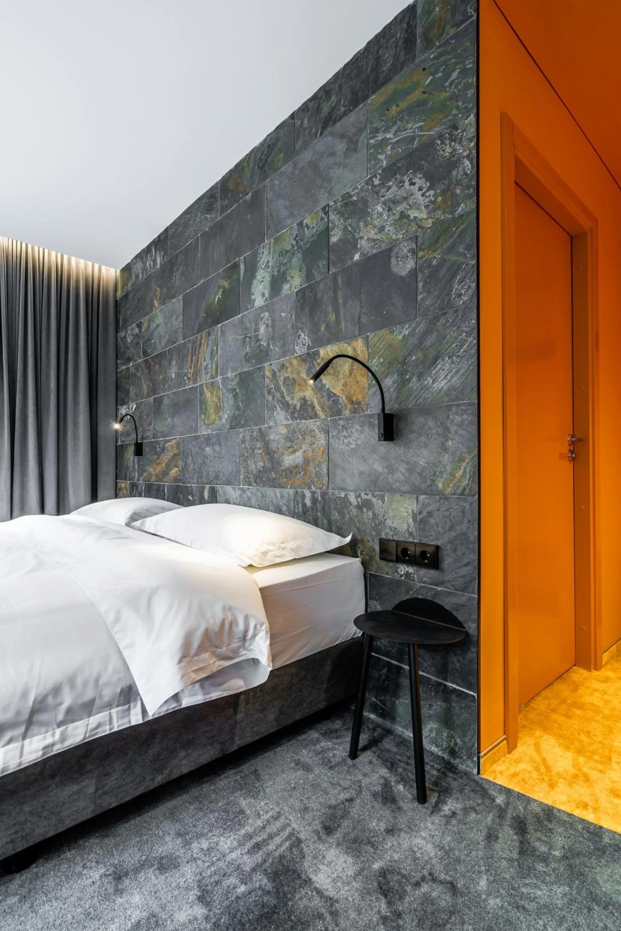 Small Double Room - single occupancy in ESE HOTEL