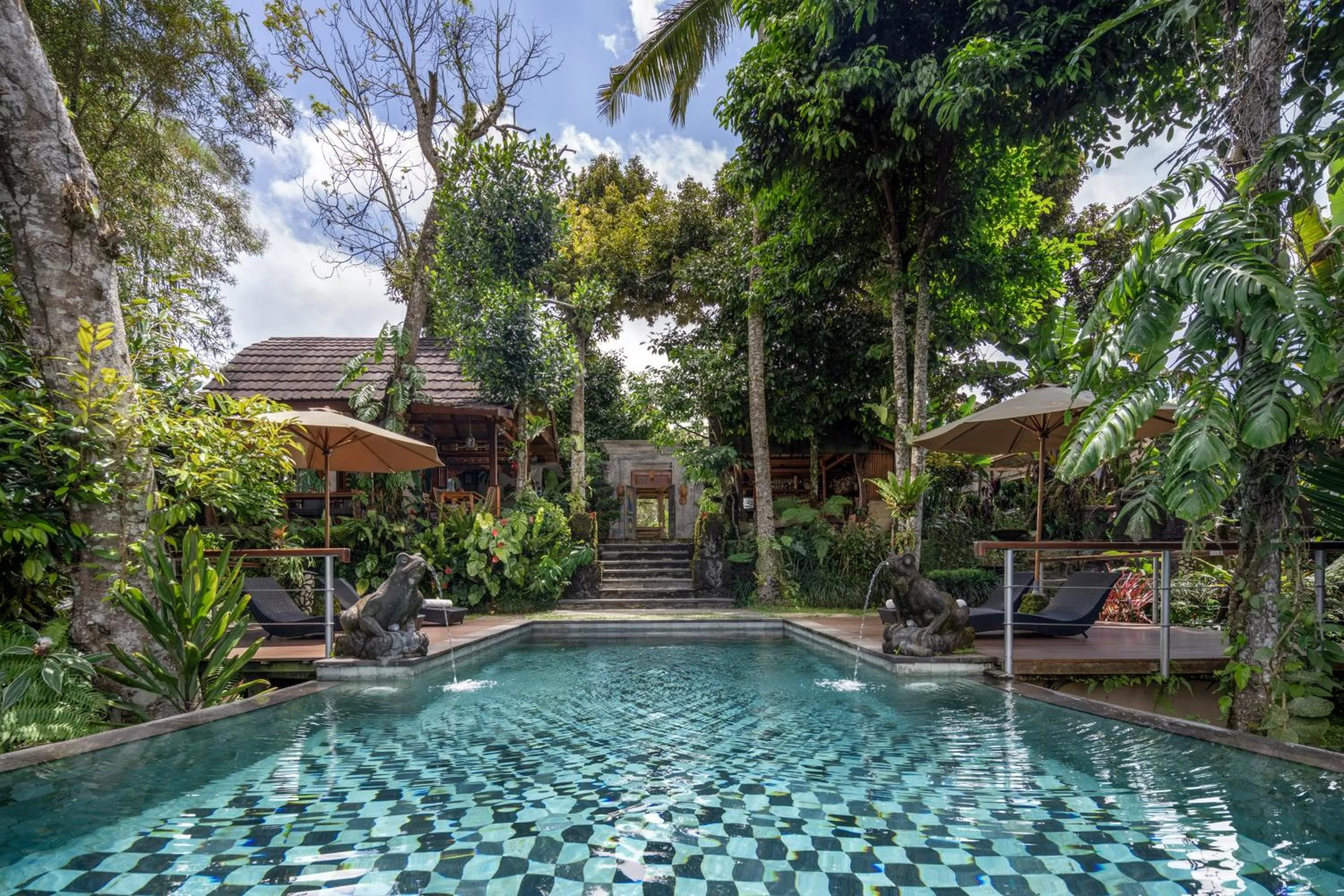 Swimming pool in Sacred Valley by GenuineHost