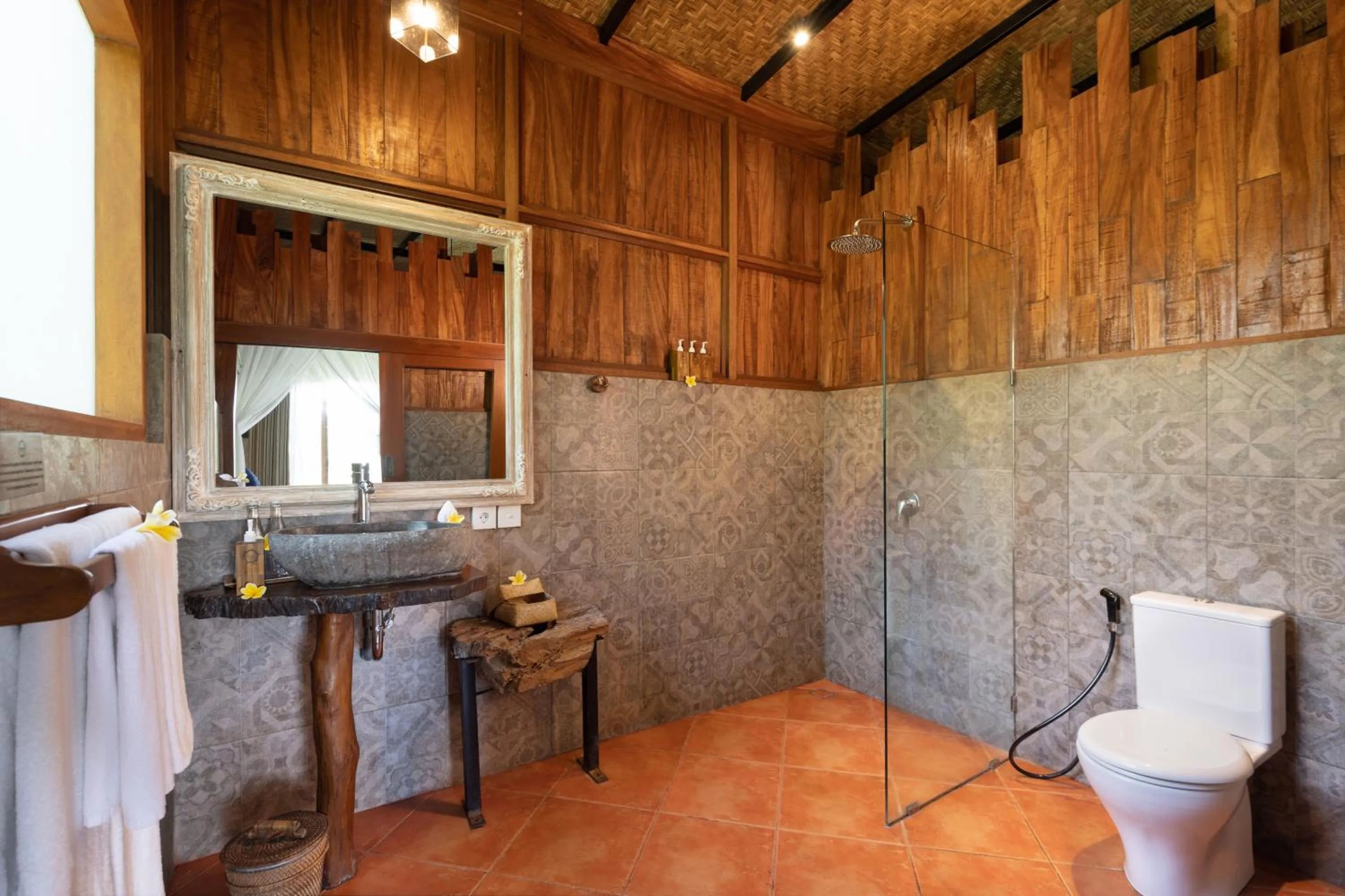 Bathroom in Sacred Valley by GenuineHost