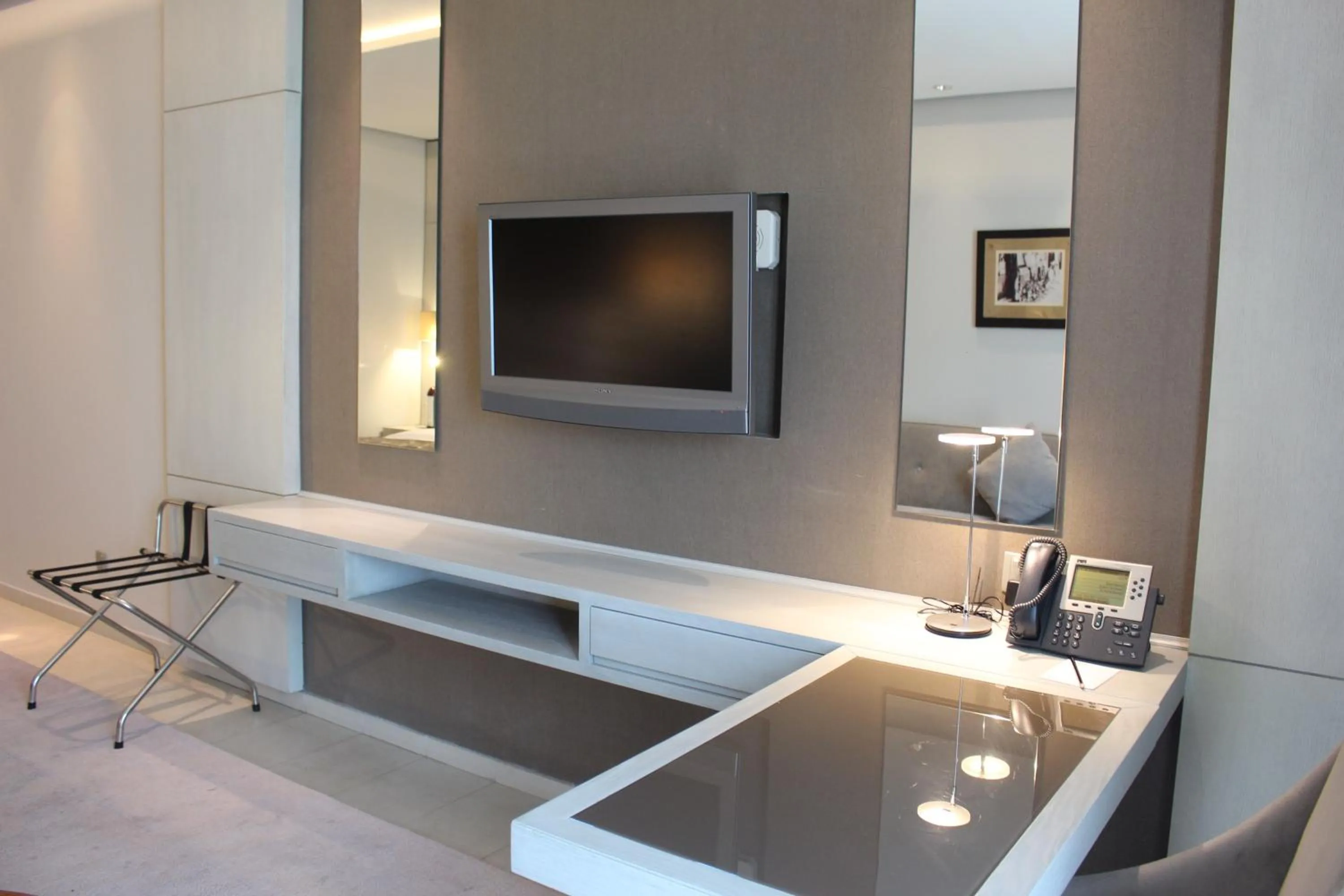 Living room in Mövenpick Hotel & Resort Al Bida'a