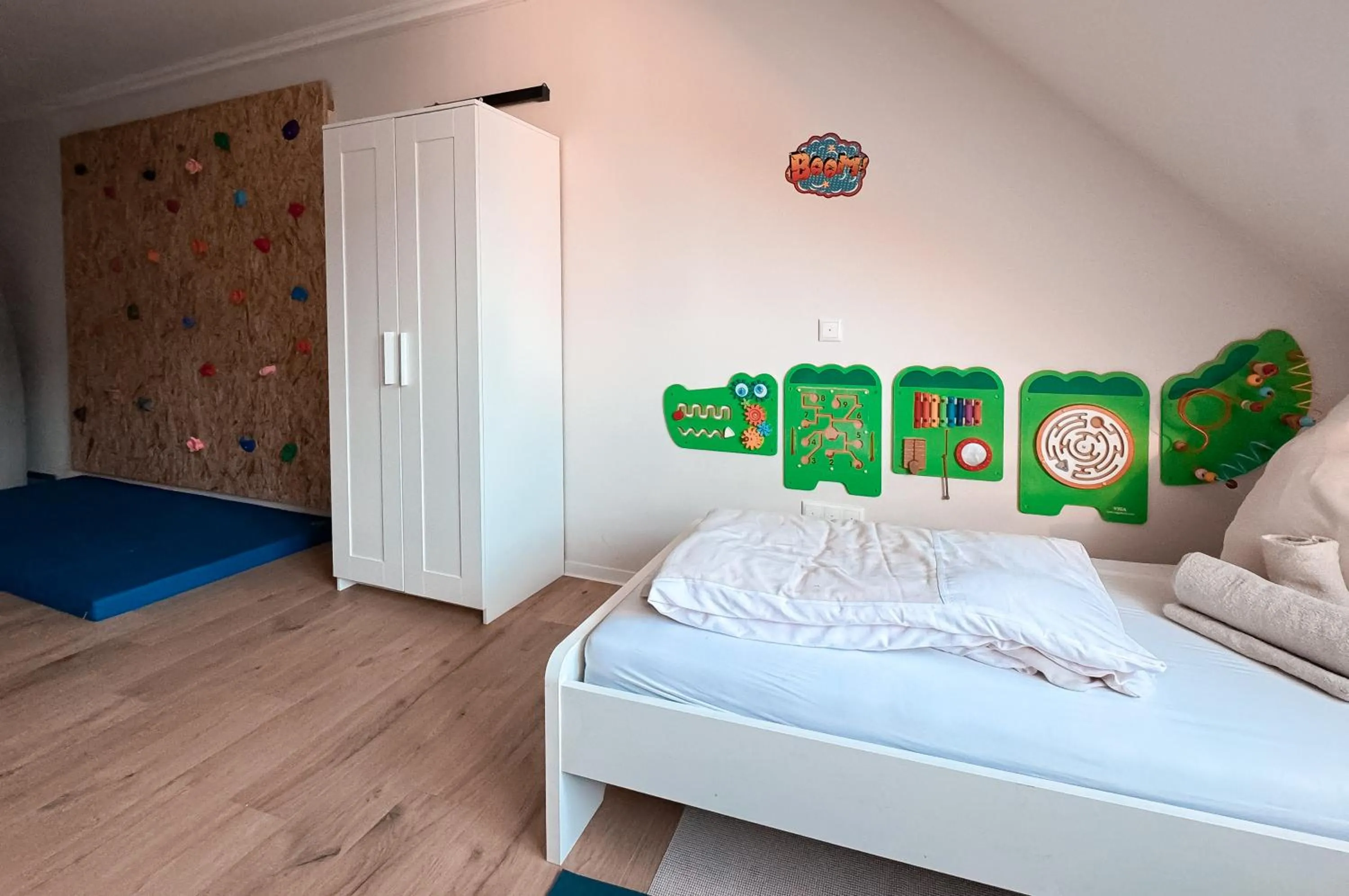 Bed in Luga Homes - Nikolaikirche