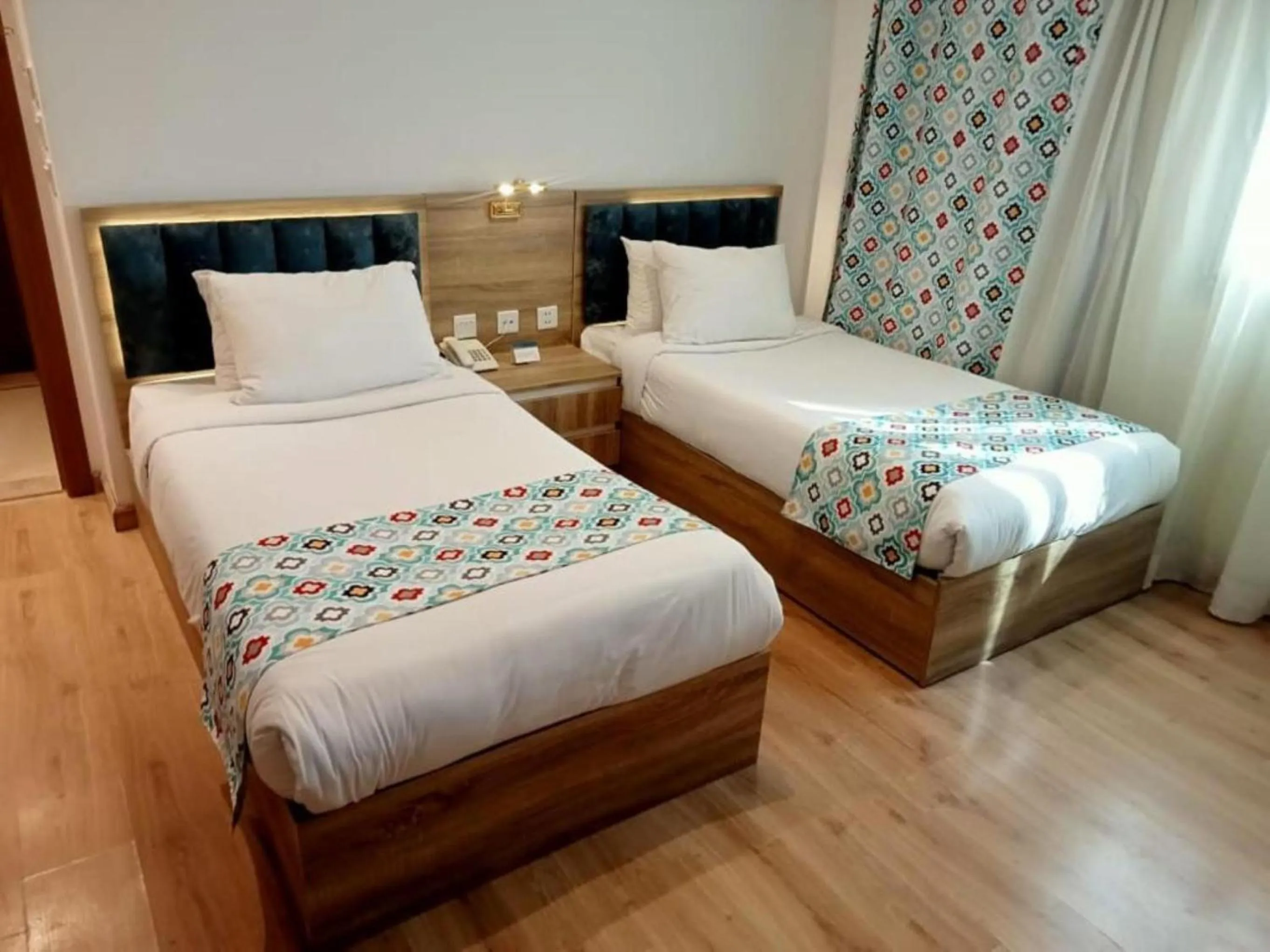 Toilet, Bed in Golden Park Hotel Cairo, Heliopolis