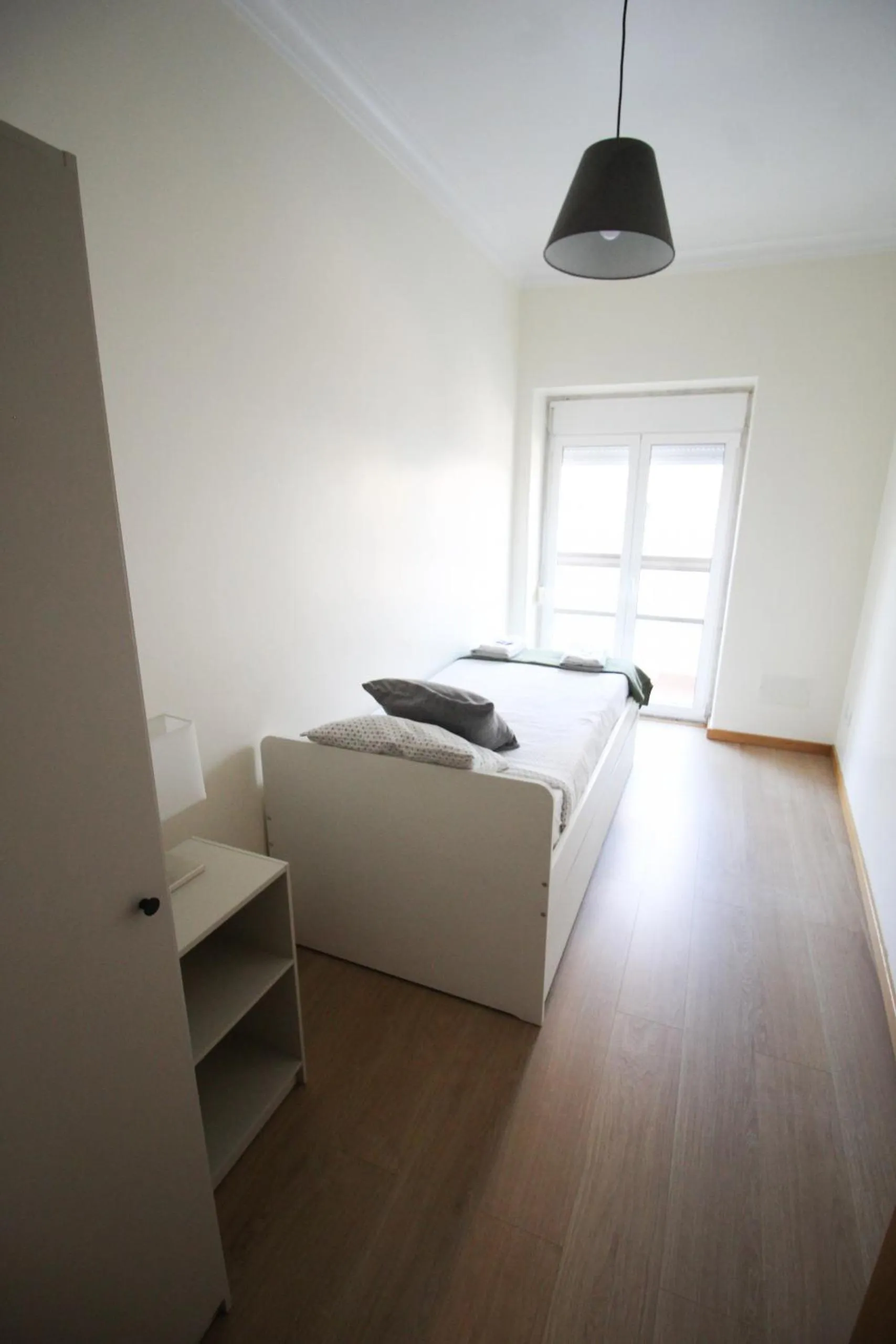 Bed in Oriente DNA Studios V