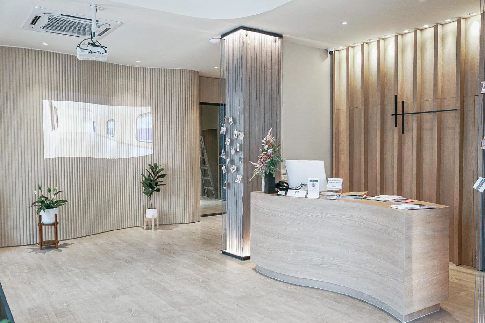 Lobby or reception in HOMITEL Bangkok