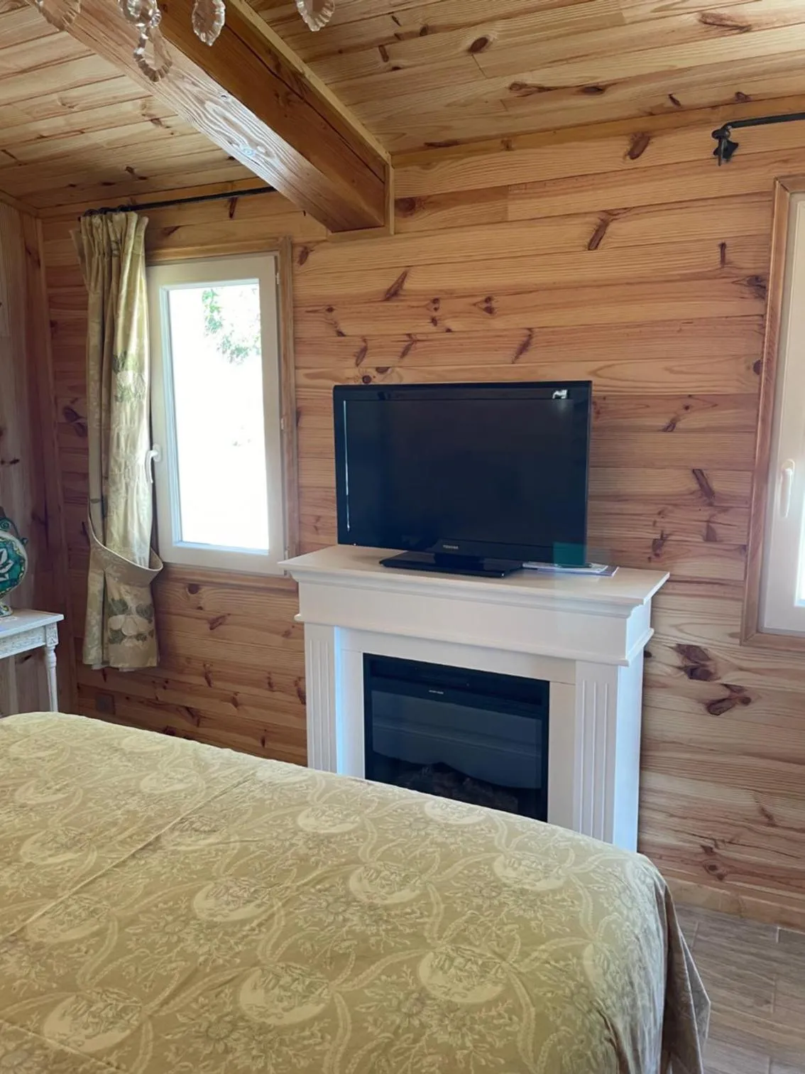 Bedroom, Bed in Le Clos des Senteurs de Chateauneuf de Grasse