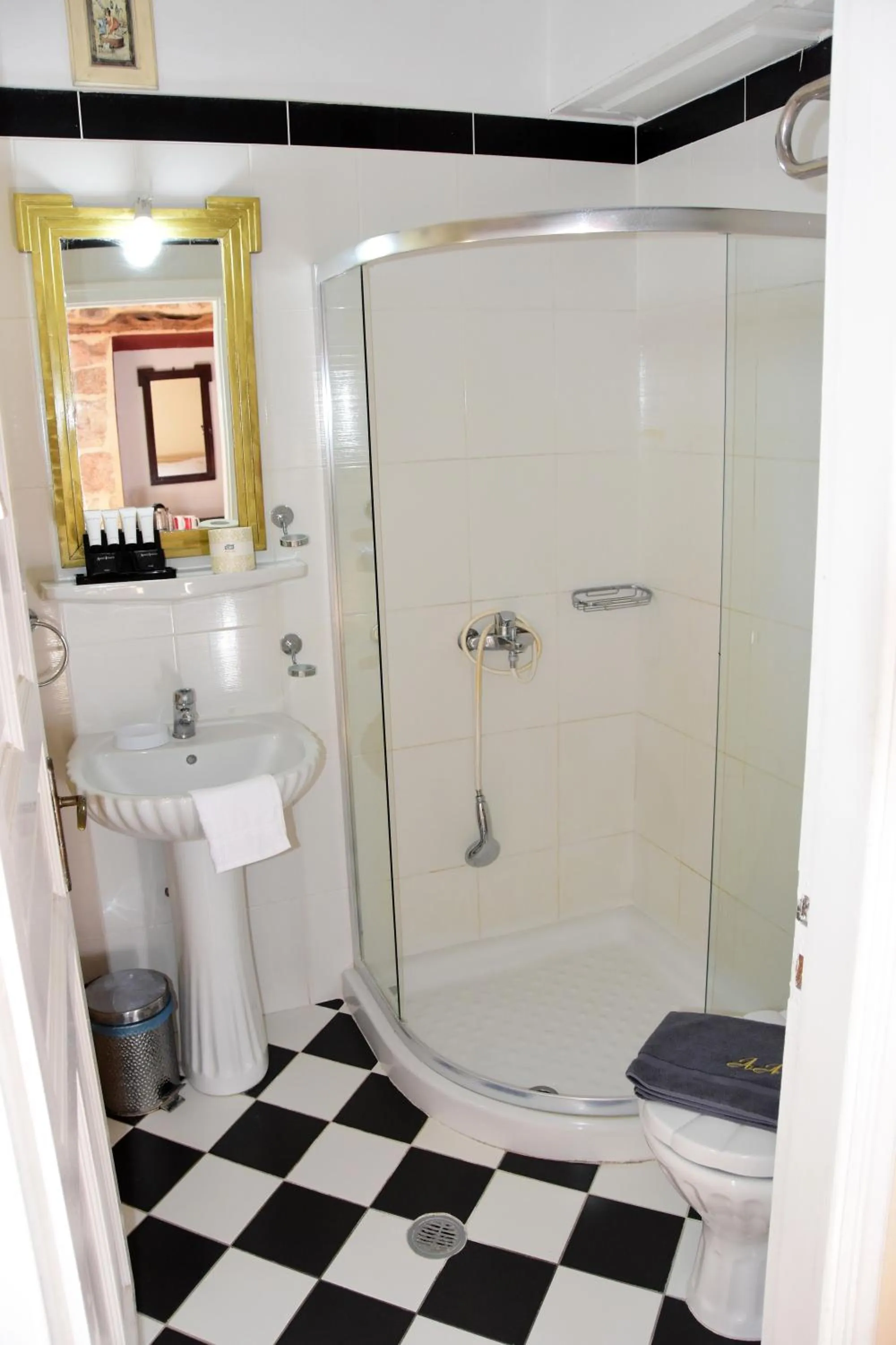 Bathroom in Aeginitikon Arhontikon Stylish Boutique Hotel