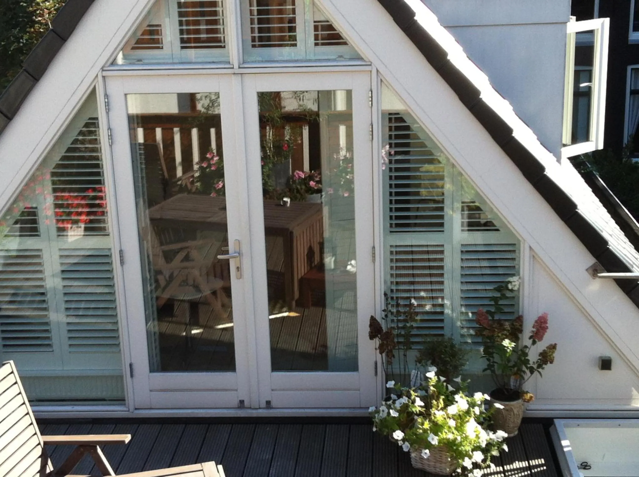 Facade/entrance in Prince On The Roof