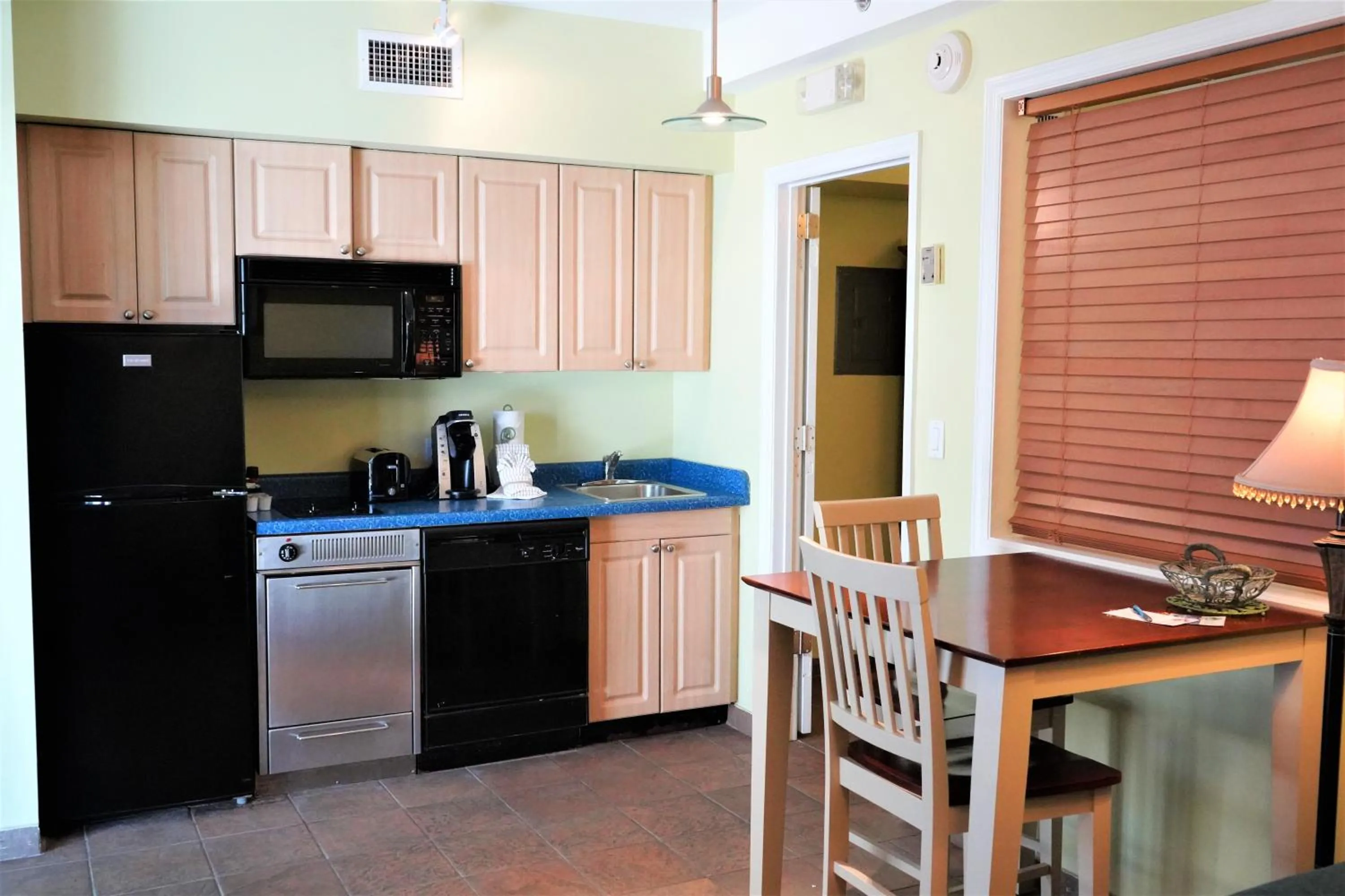 Kitchen or kitchenette in Glunz Ocean Beach Hotel and Resort