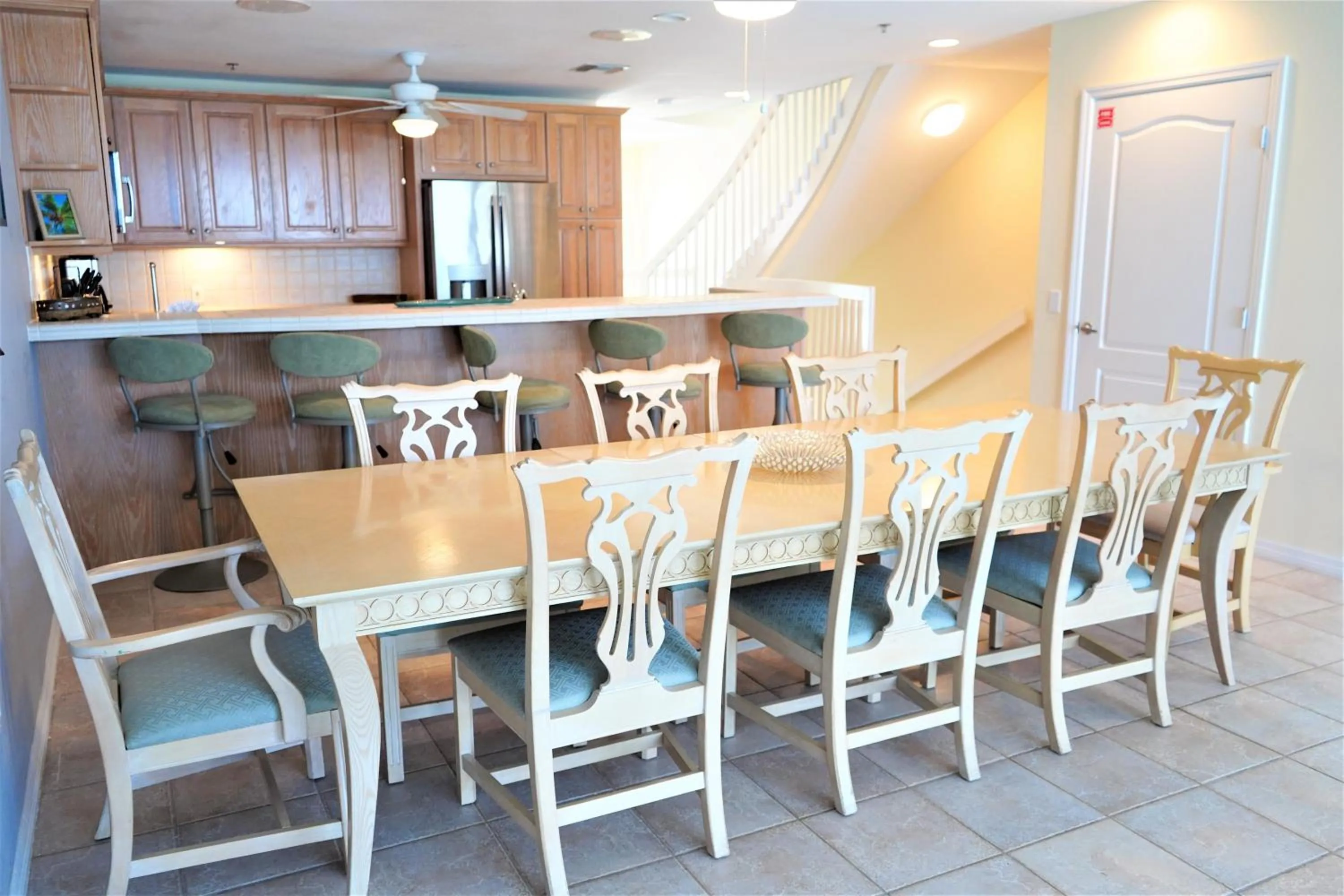 Kitchen or kitchenette in Glunz Ocean Beach Hotel and Resort