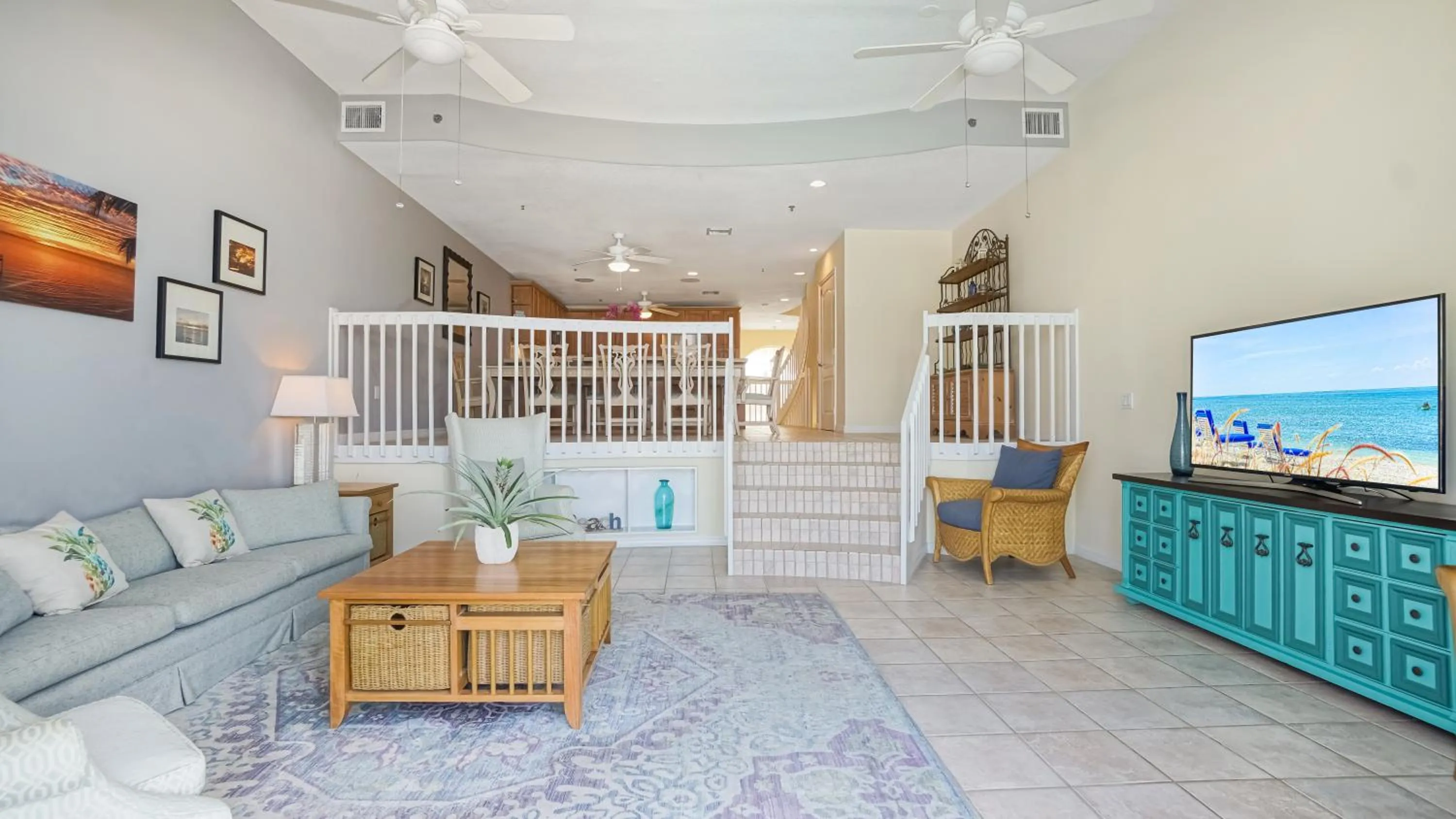 Living room in Glunz Ocean Beach Hotel and Resort