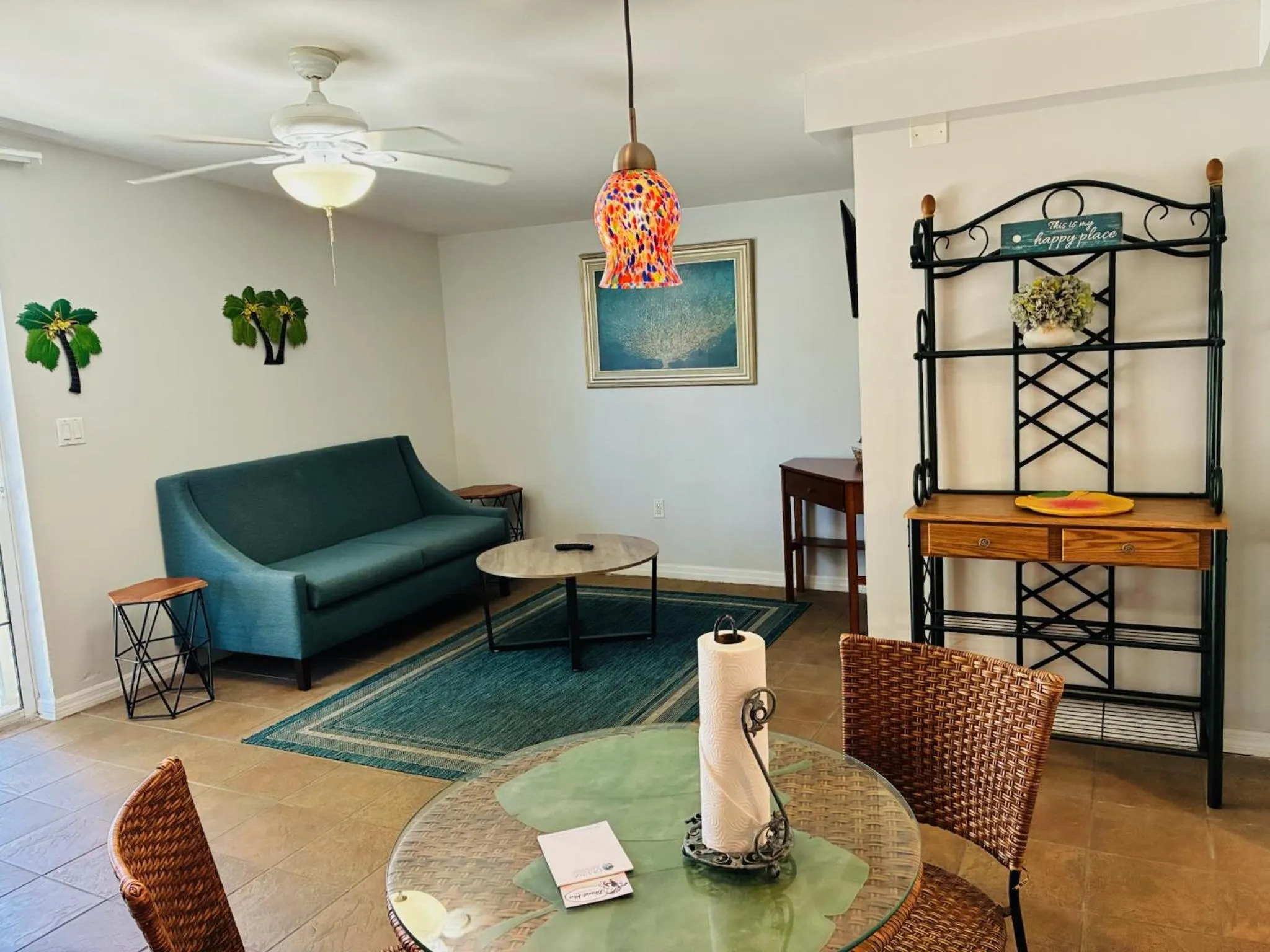 Living room in Glunz Ocean Beach Hotel and Resort