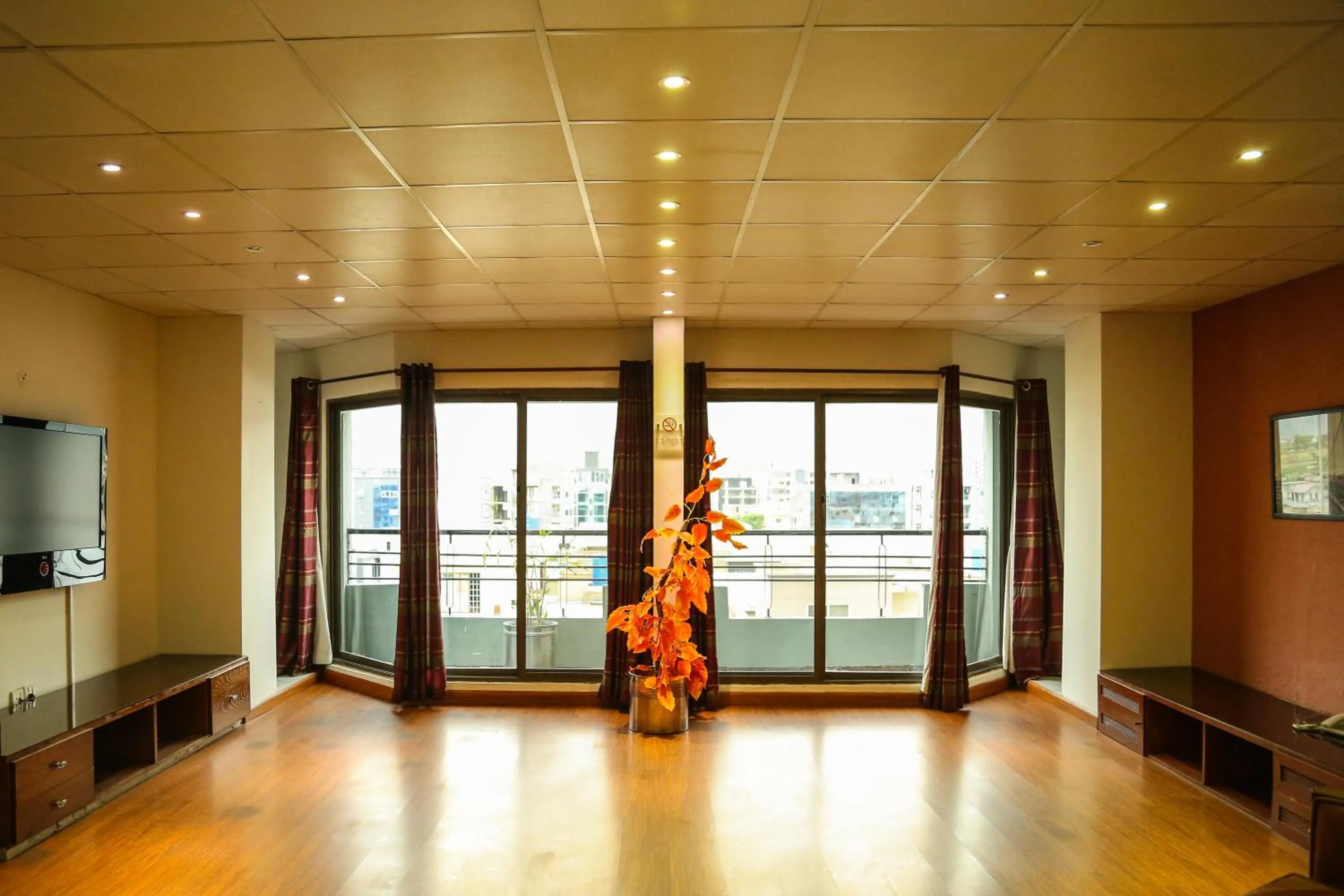 Grand Islamabad Hotel