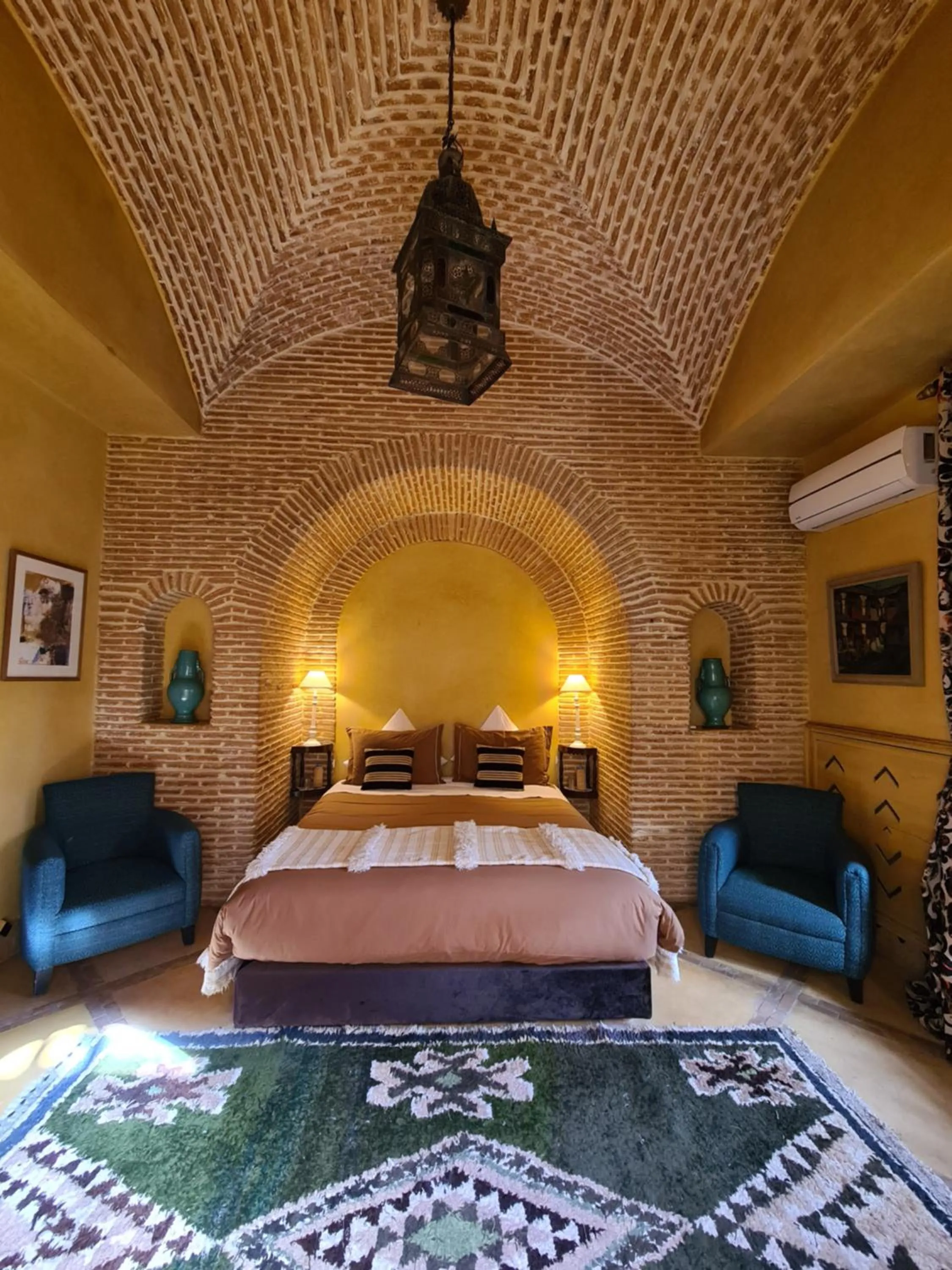 Property building, Bed in DAR CHIBANIA