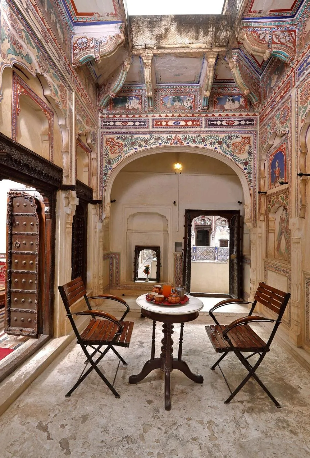 Seating area in Hotel Mandawa Haveli