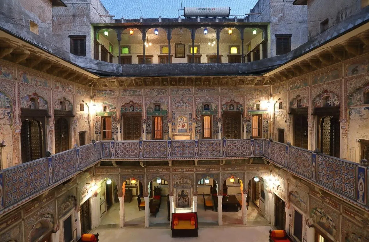 Inner courtyard view in Hotel Mandawa Haveli