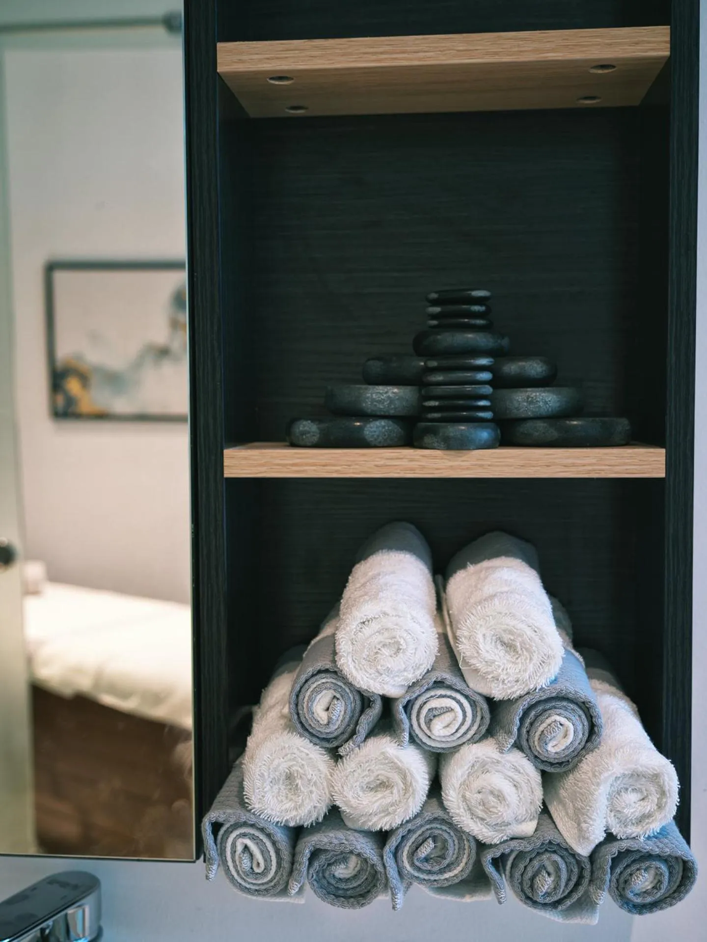 Spa and wellness centre/facilities, Bed in Boulevard Oman Hotel