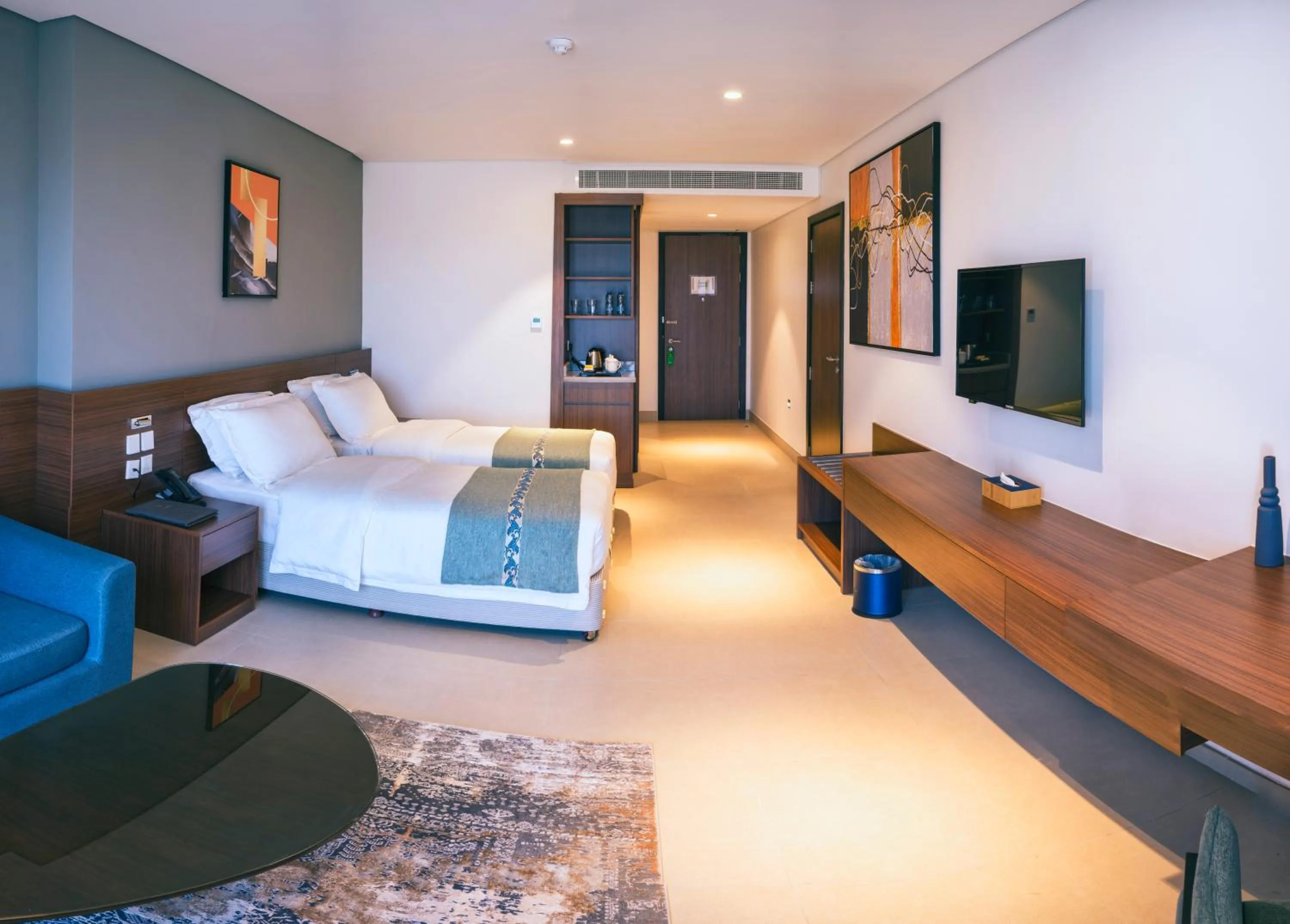 Photo of the whole room, Bed in Boulevard Oman Hotel