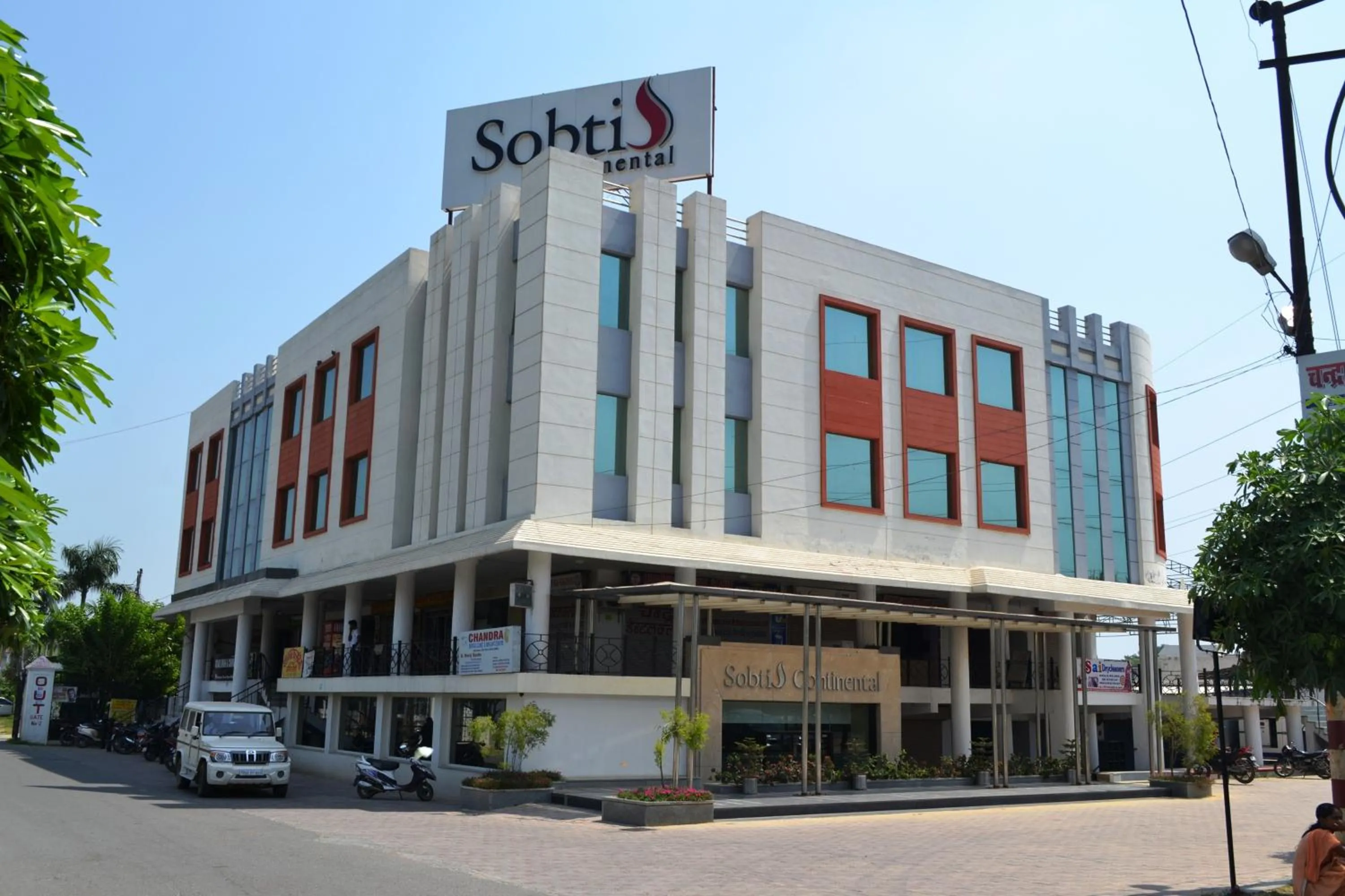 Facade/entrance in Sobti Continental Bareilly