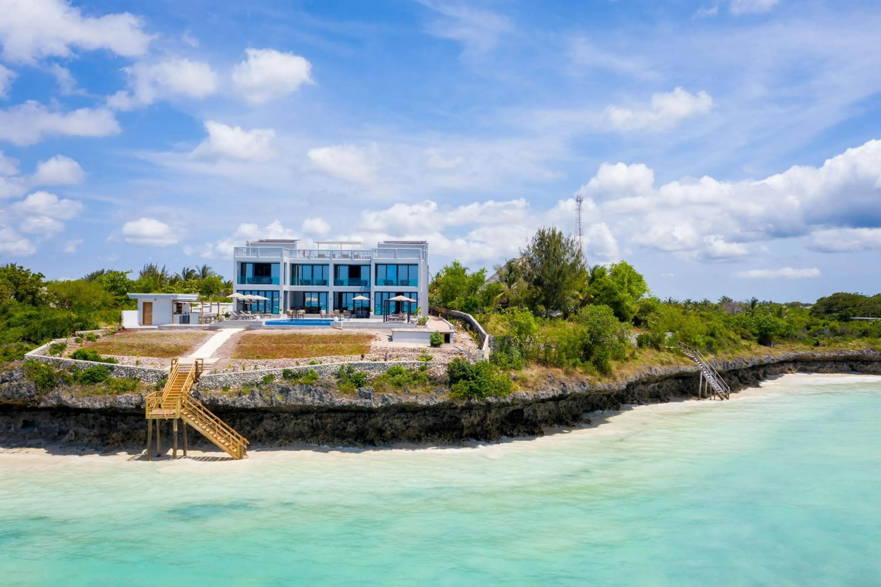 Property building in Villa Bluu