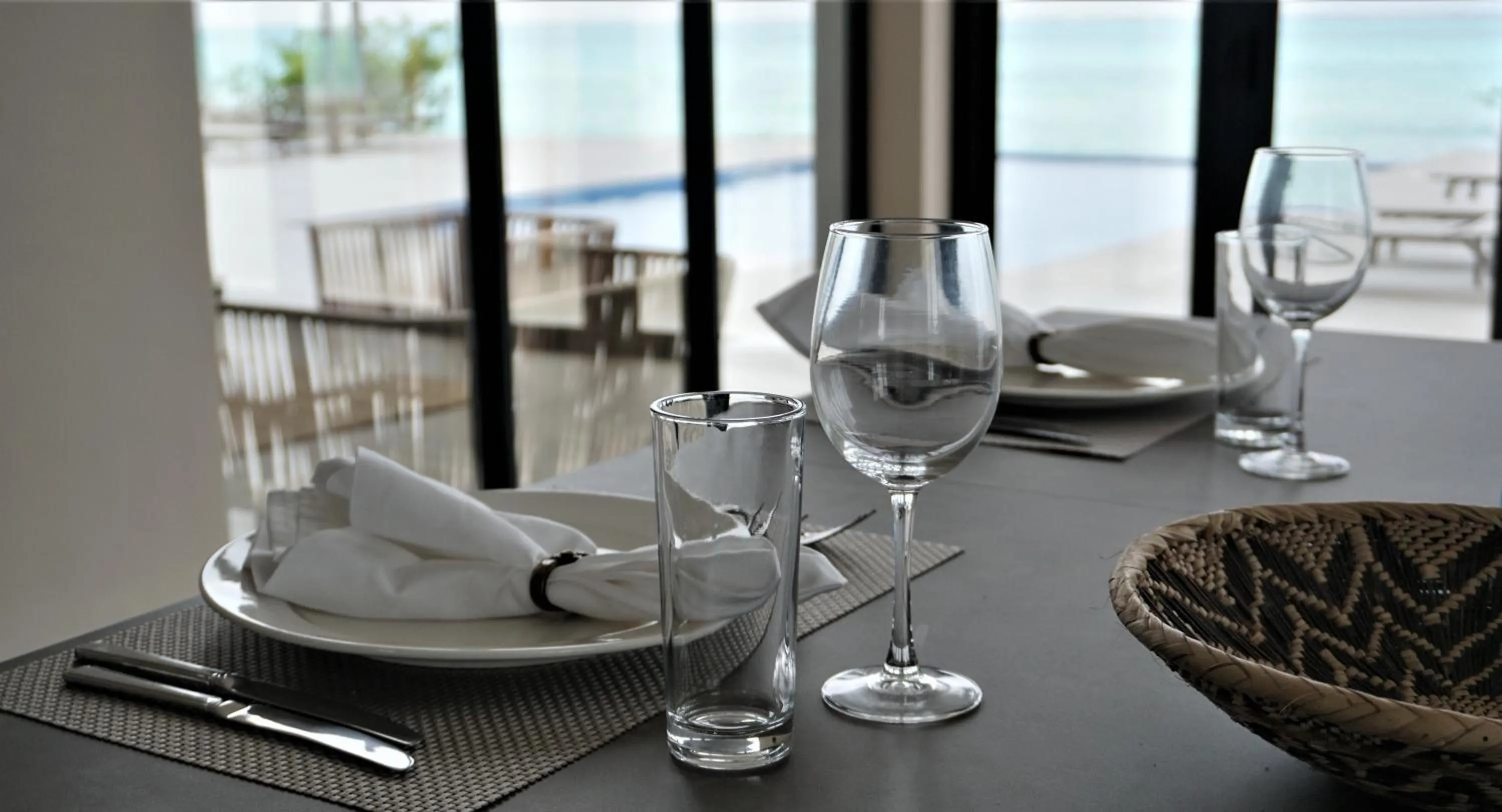 Restaurant/places to eat in Villa Bluu