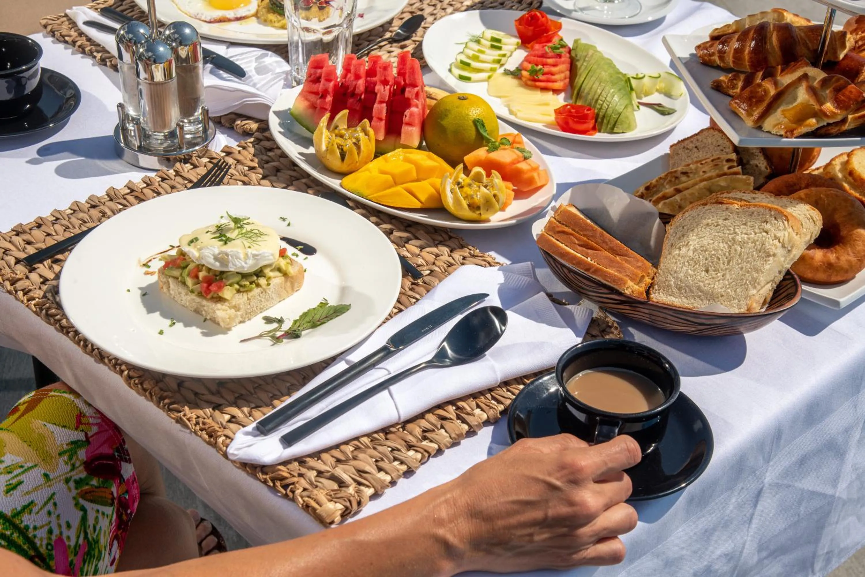 Restaurant/places to eat in Villa Bluu