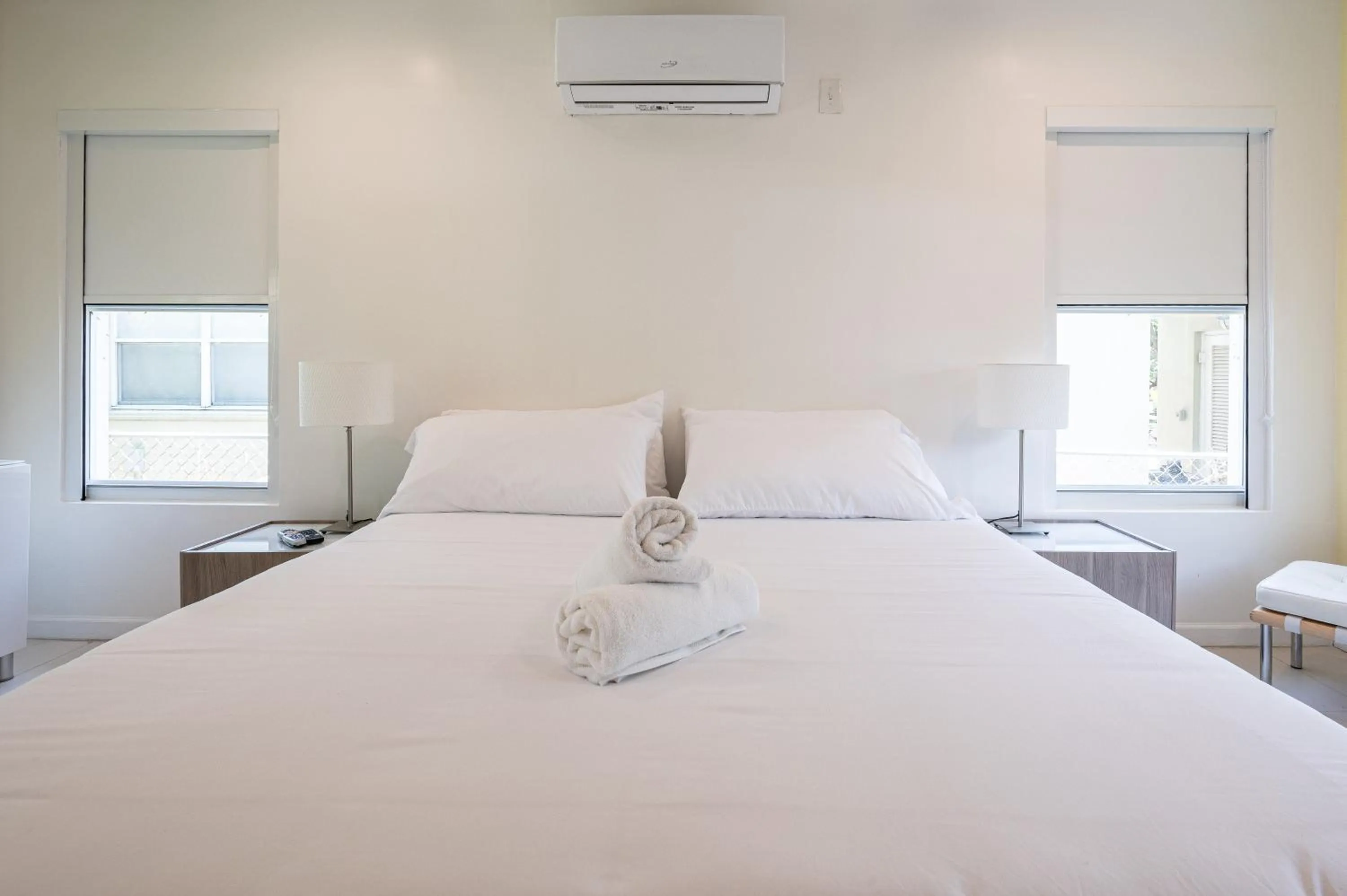 Bed in Casa Del Mar Master