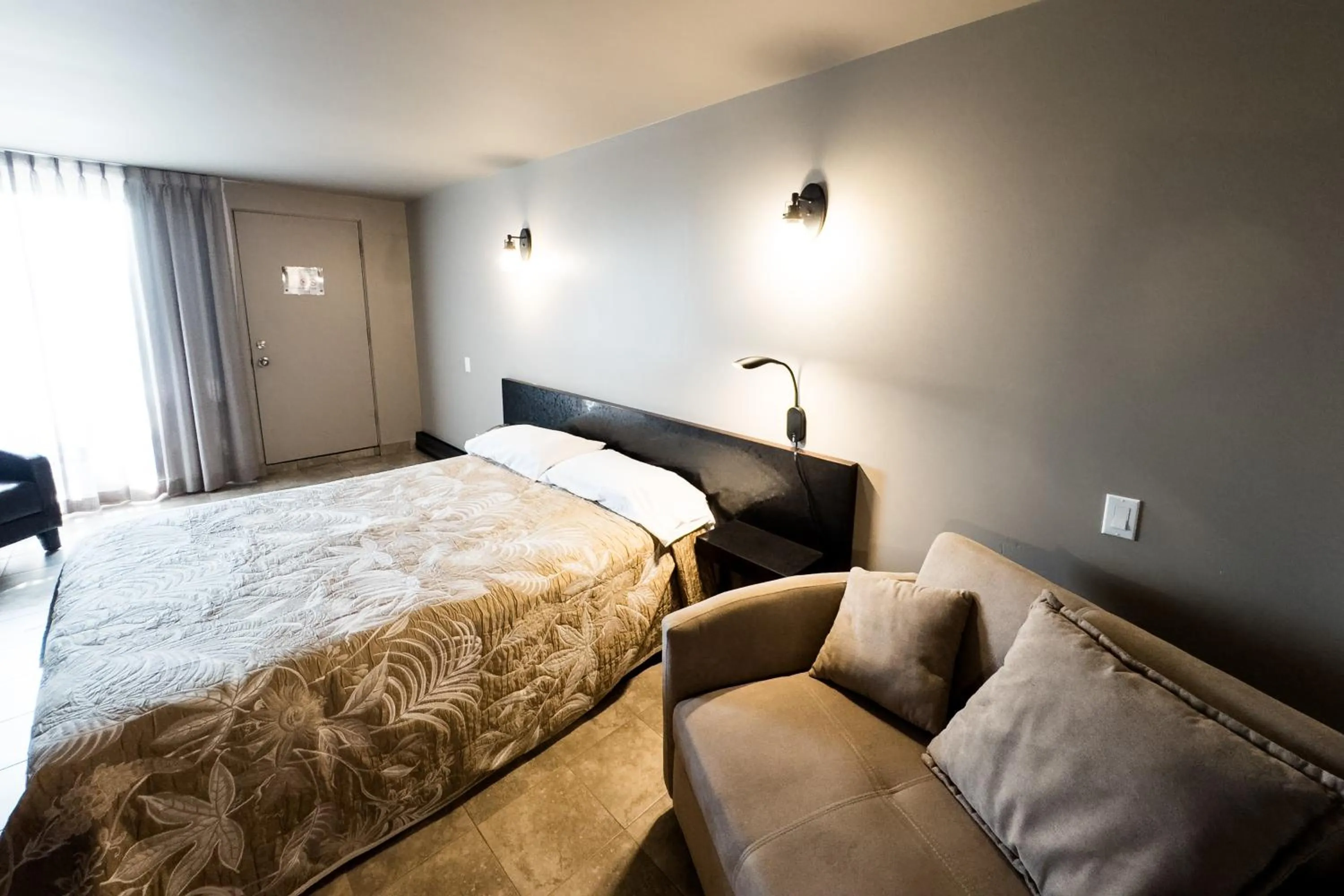 Bedroom, Bed in Motel Le Martinet