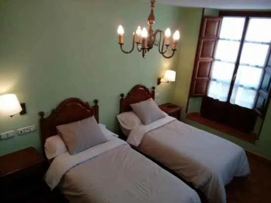 Hotel Piloñés