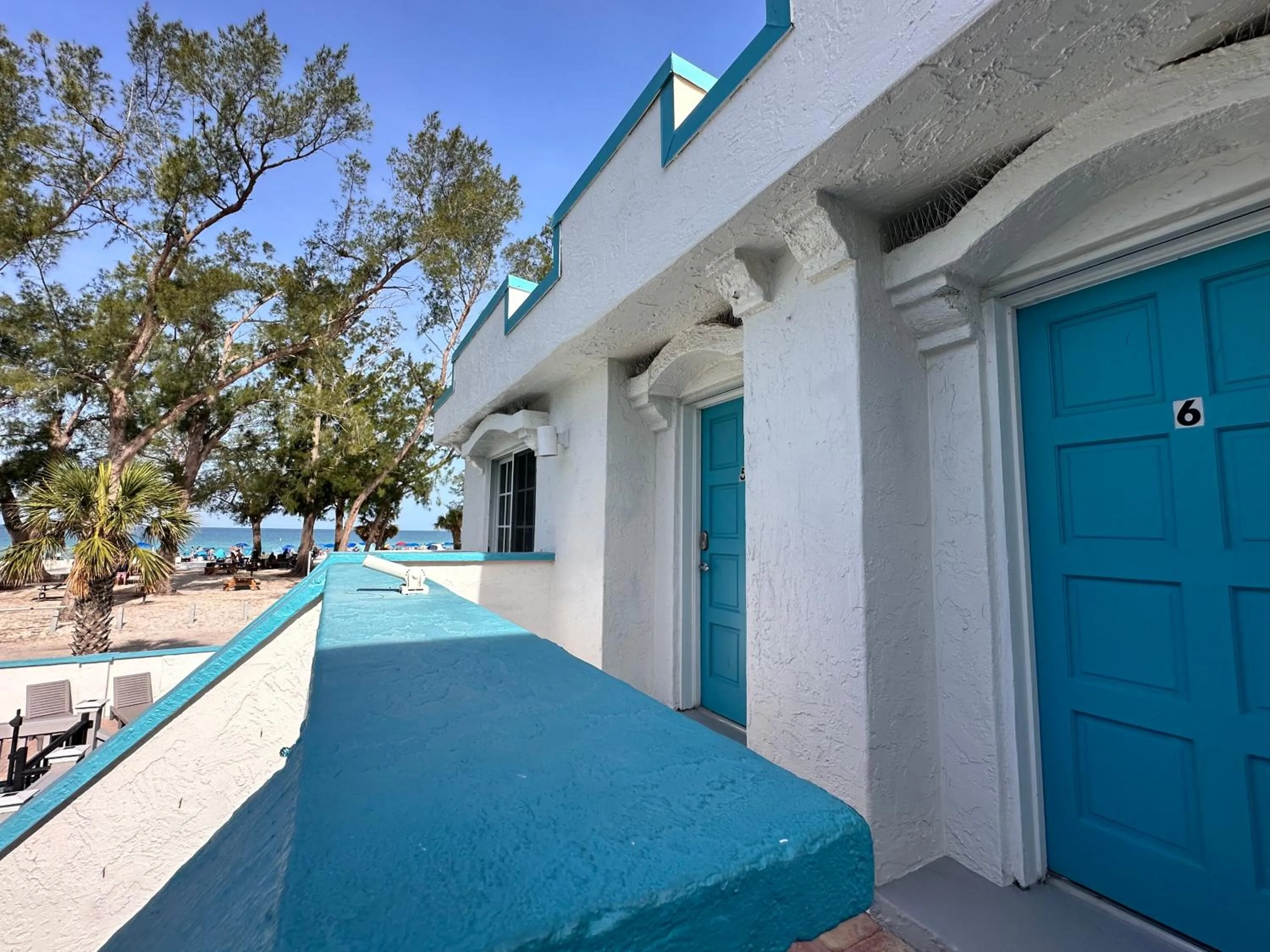 Alamanda Villas on Holmes Beach