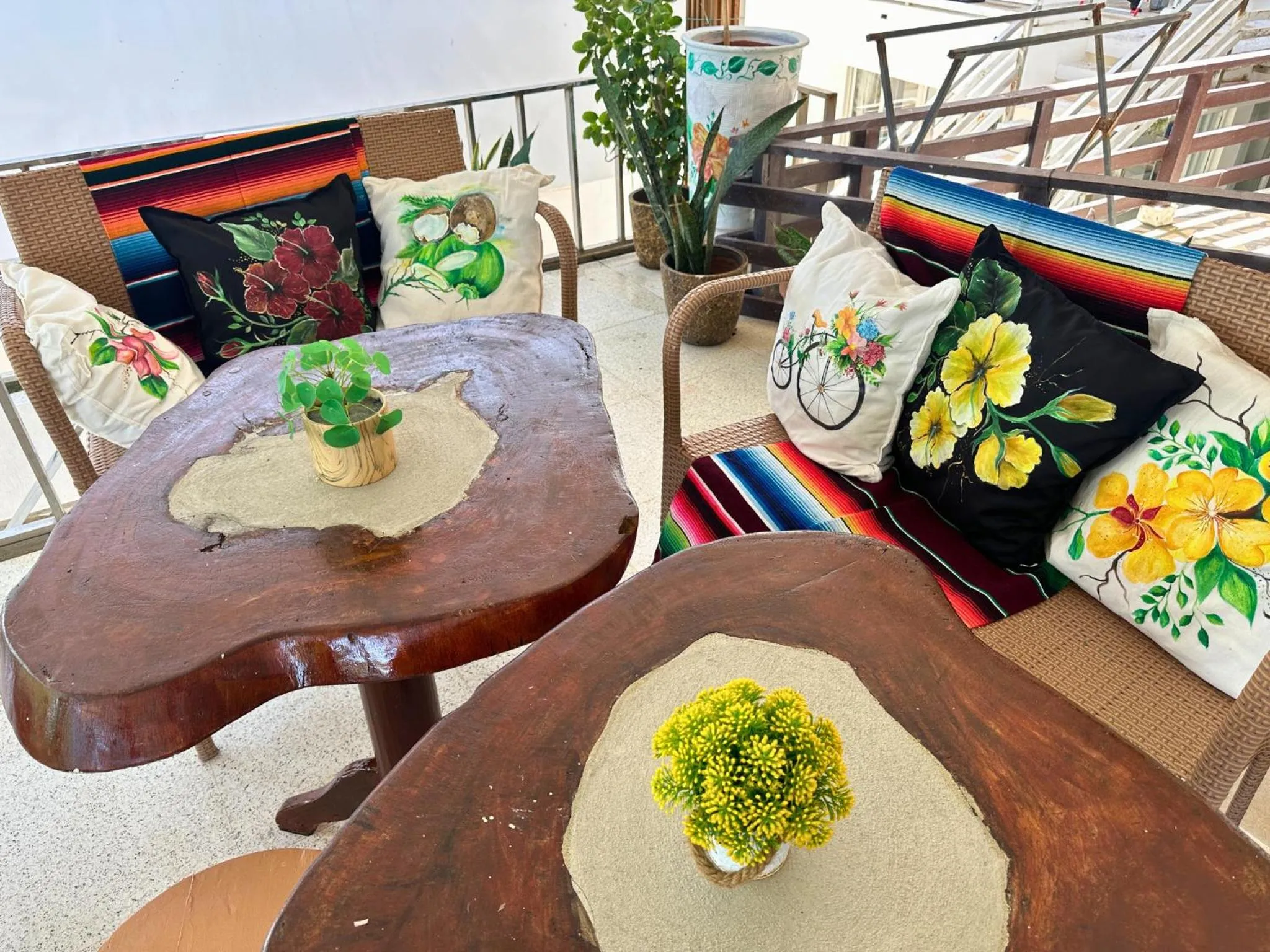 Property building in Niu Ohana East Bay Apartments