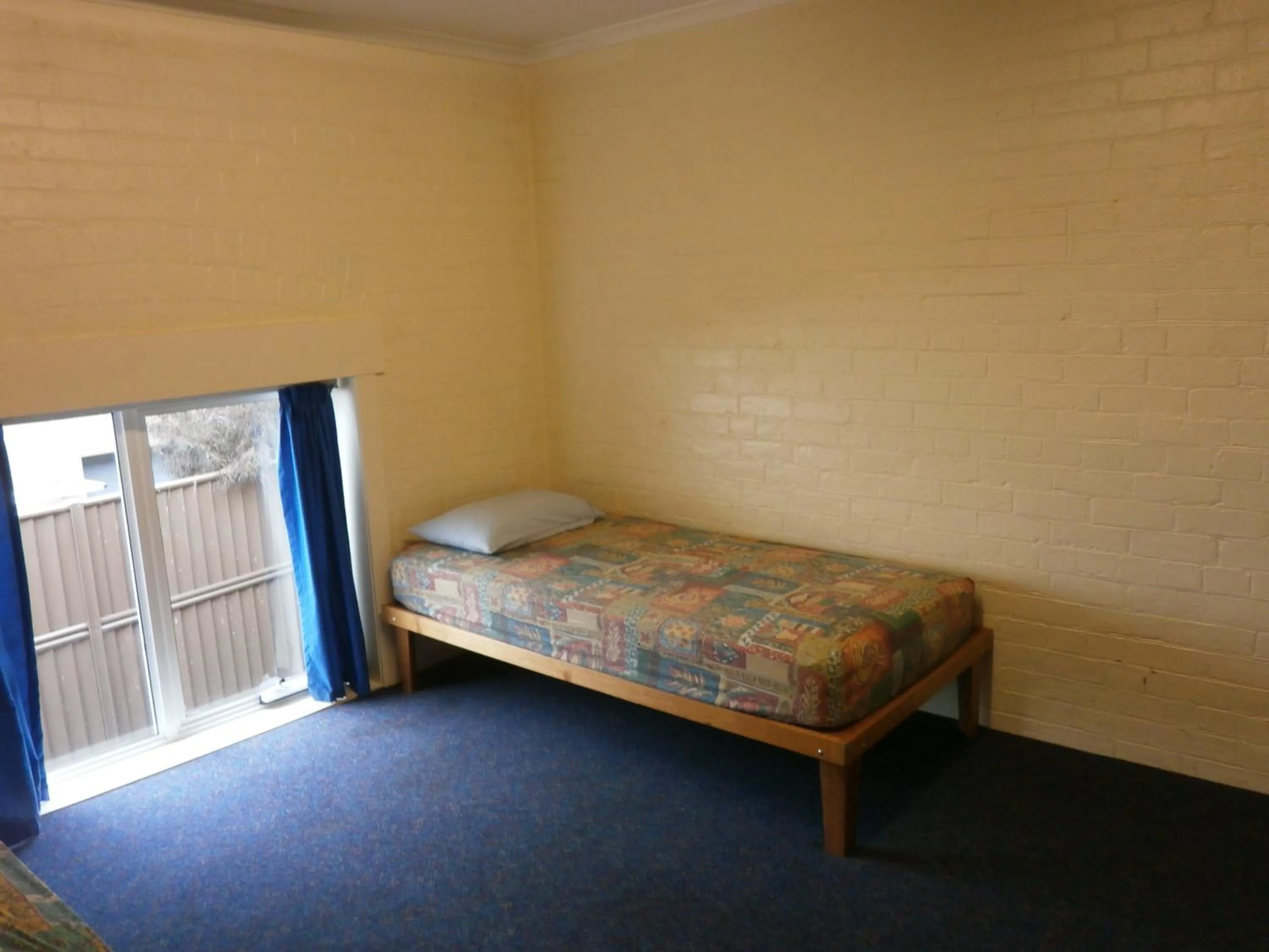 Bedroom in Launceston Backpackers