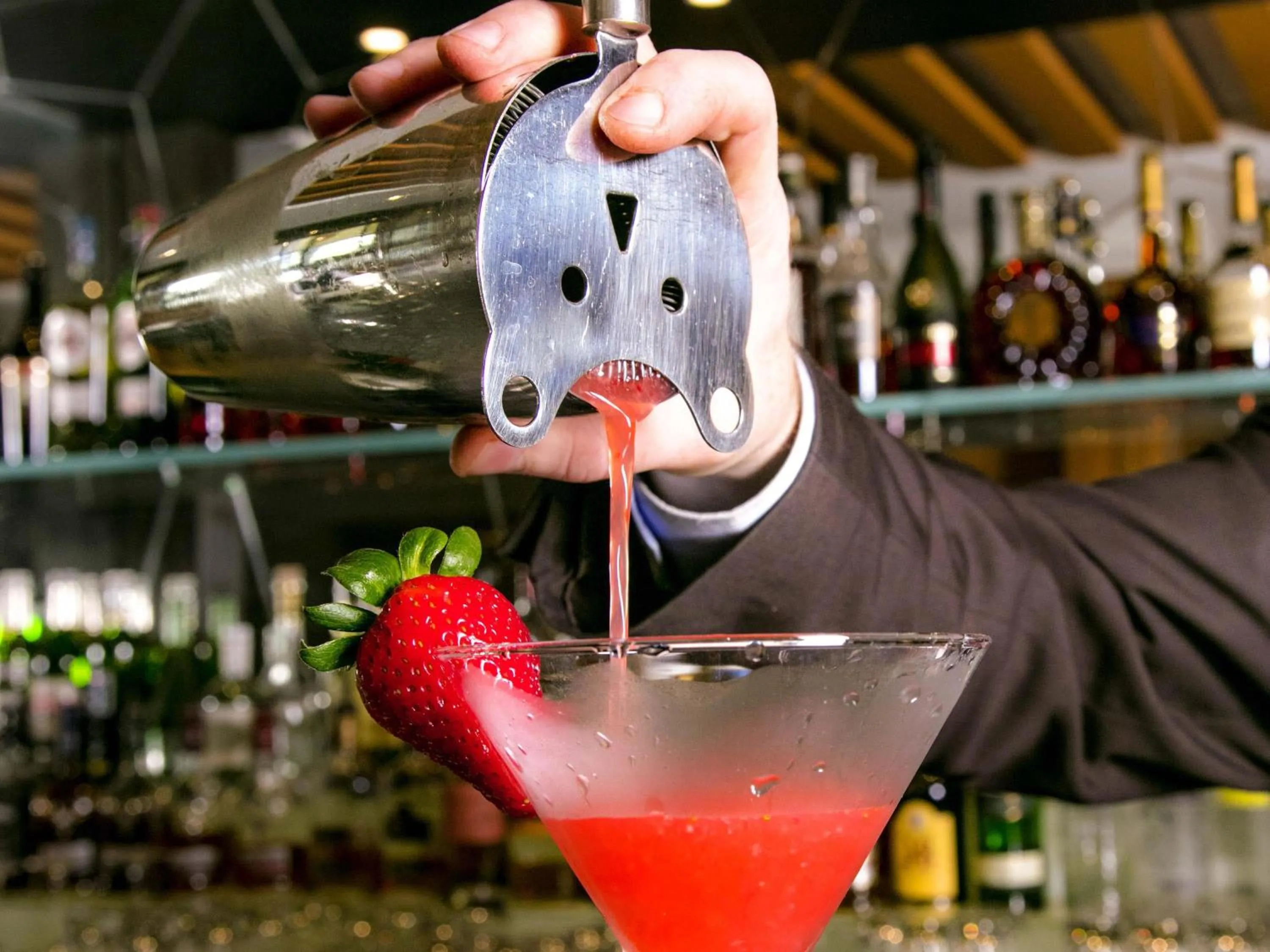 Lounge or bar in Sofitel Beirut Le Gabriel