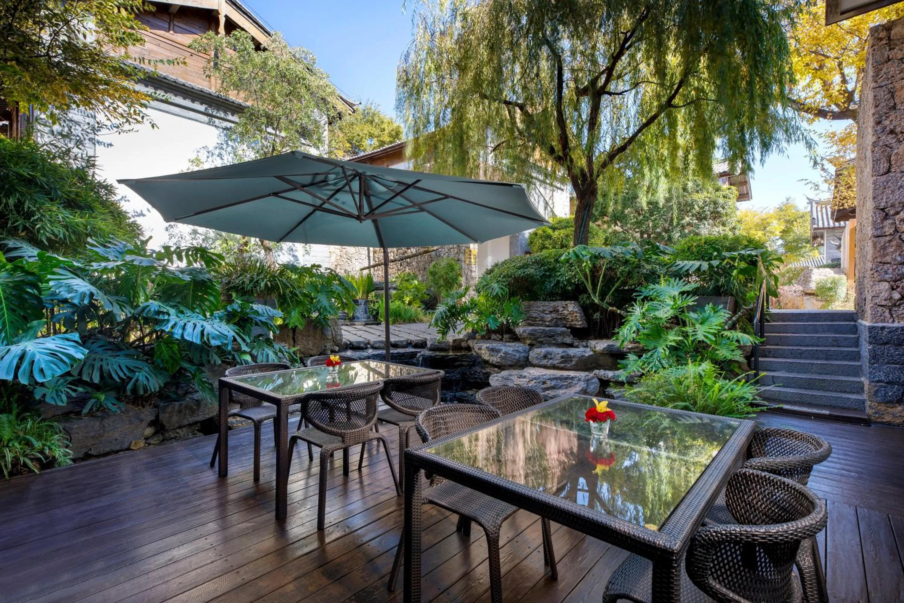 Restaurant/places to eat in Hotel Indigo Lijiang Ancient Town by IHG