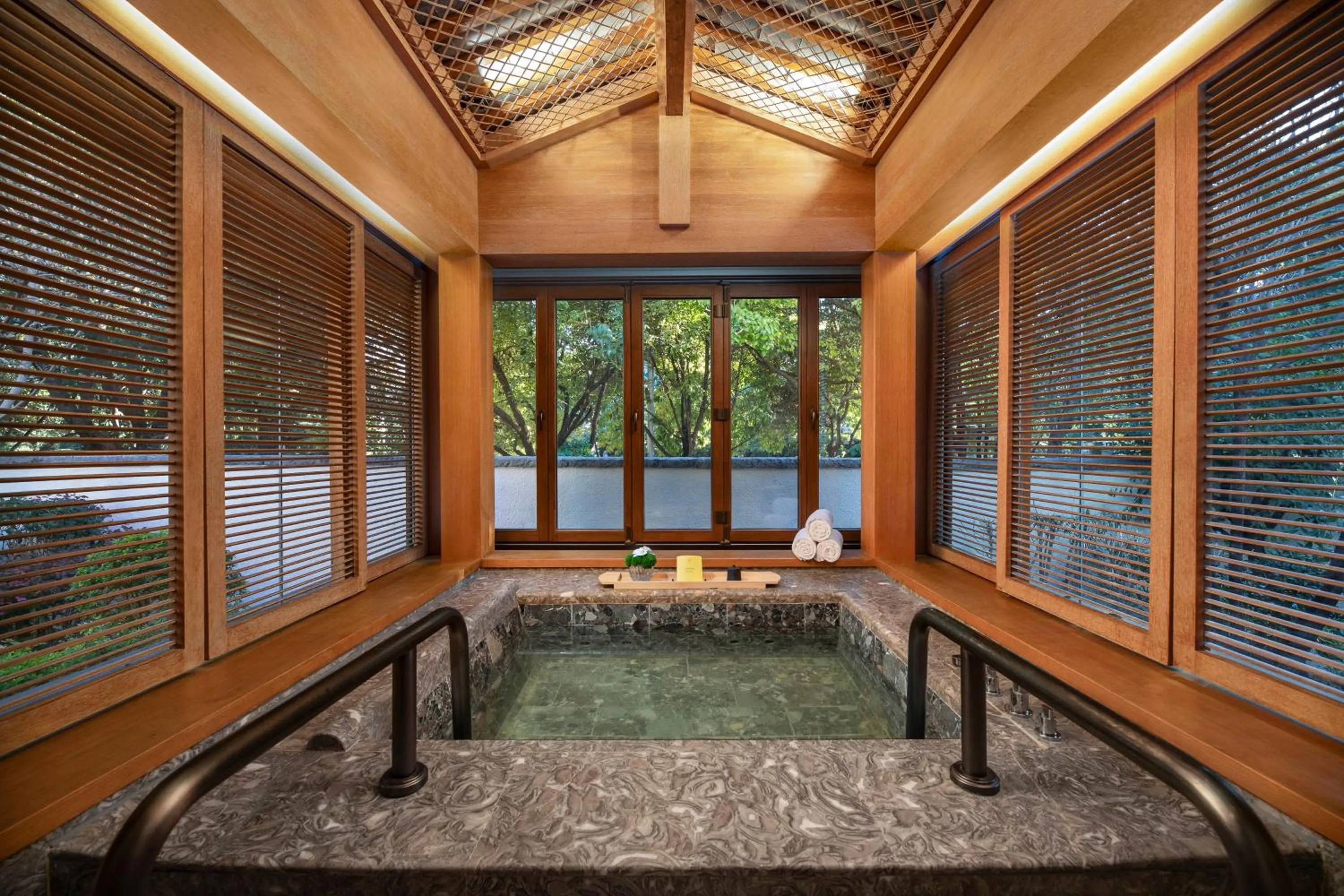 Photo of the whole room in Hotel Indigo Lijiang Ancient Town by IHG