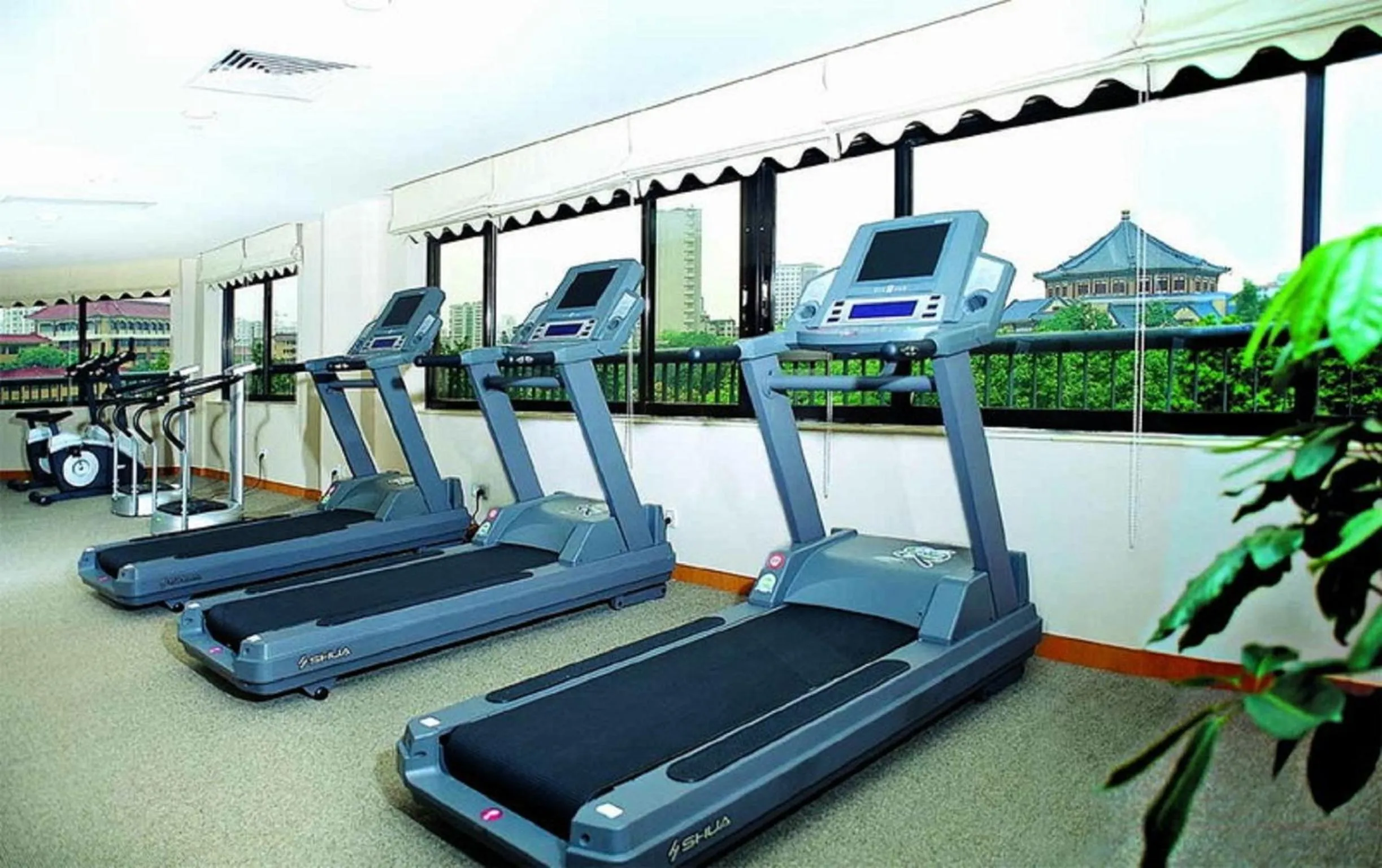 Fitness centre/facilities in Guangdong Hotel