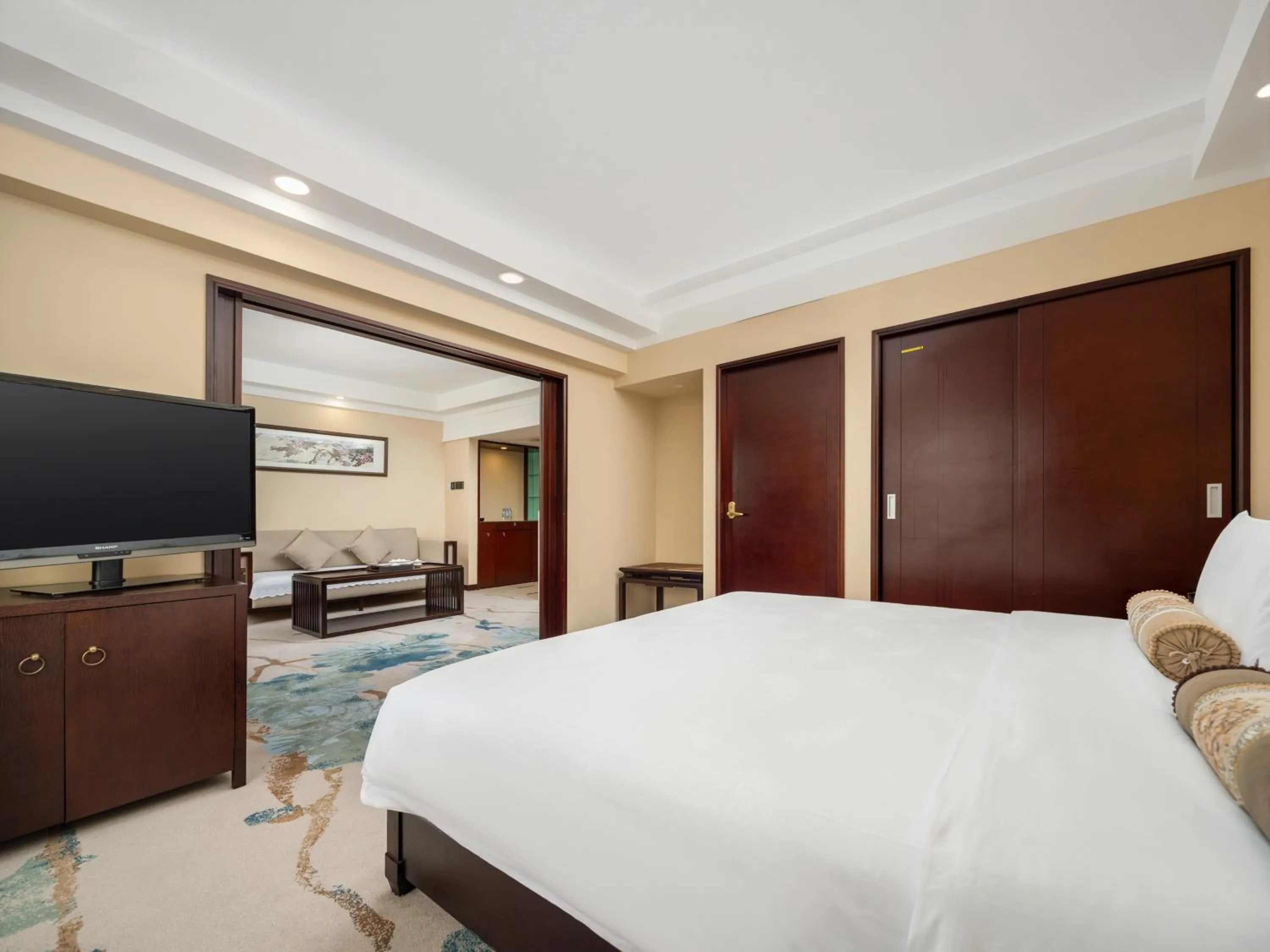 Bed in Guangdong Hotel