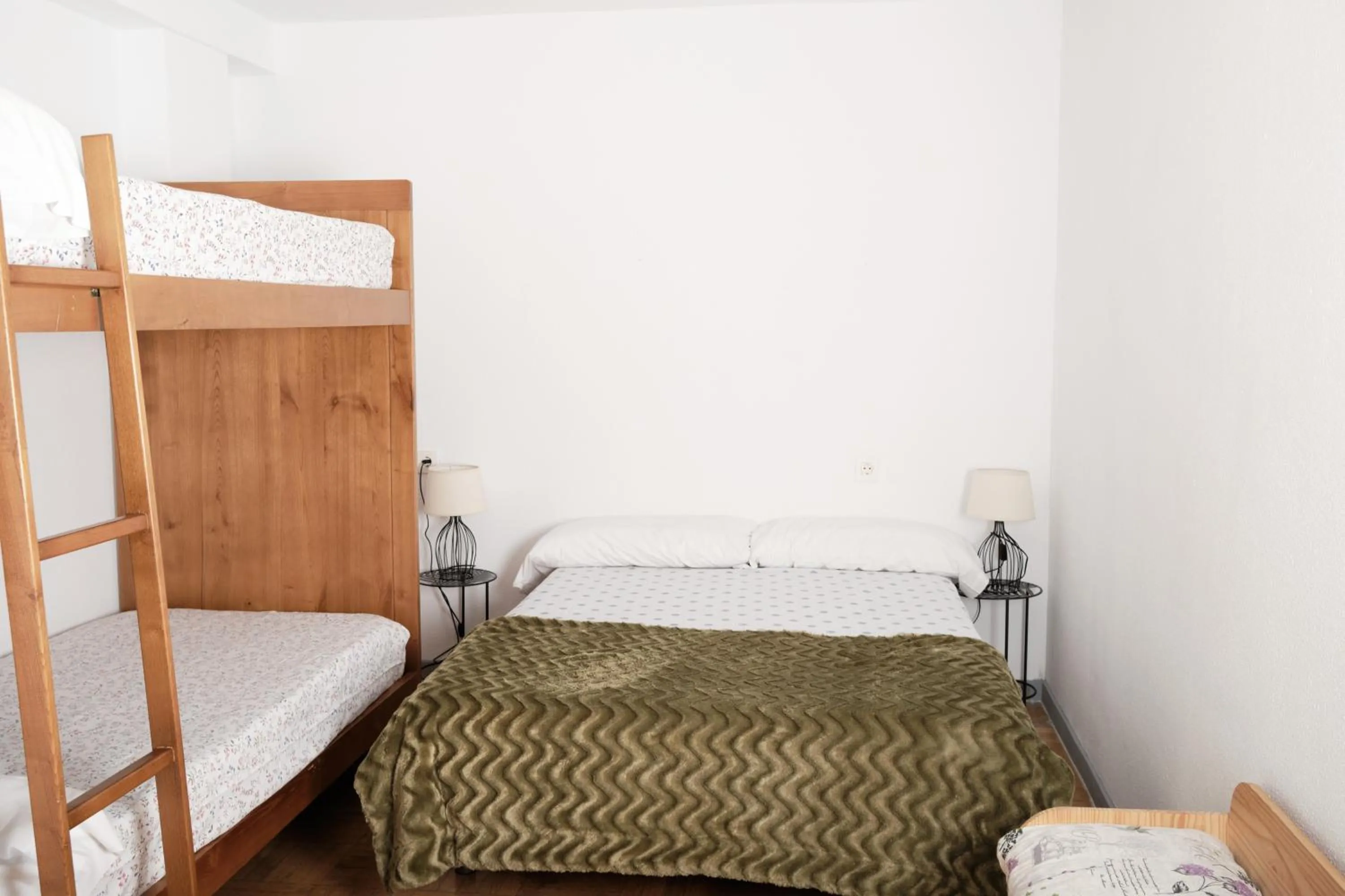 Photo of the whole room, Bed in HOSTEL Rua 35