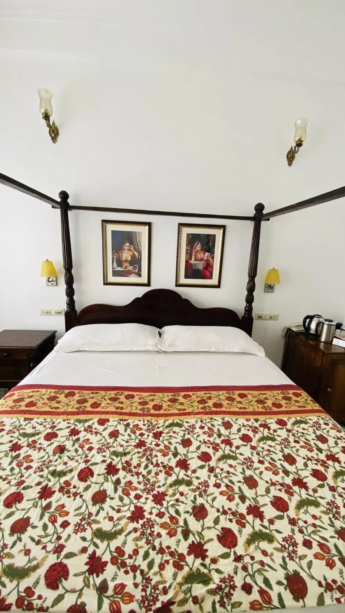 Bedroom, Bed in Kotra Haveli A Boutique Hotel by Lake Pichola