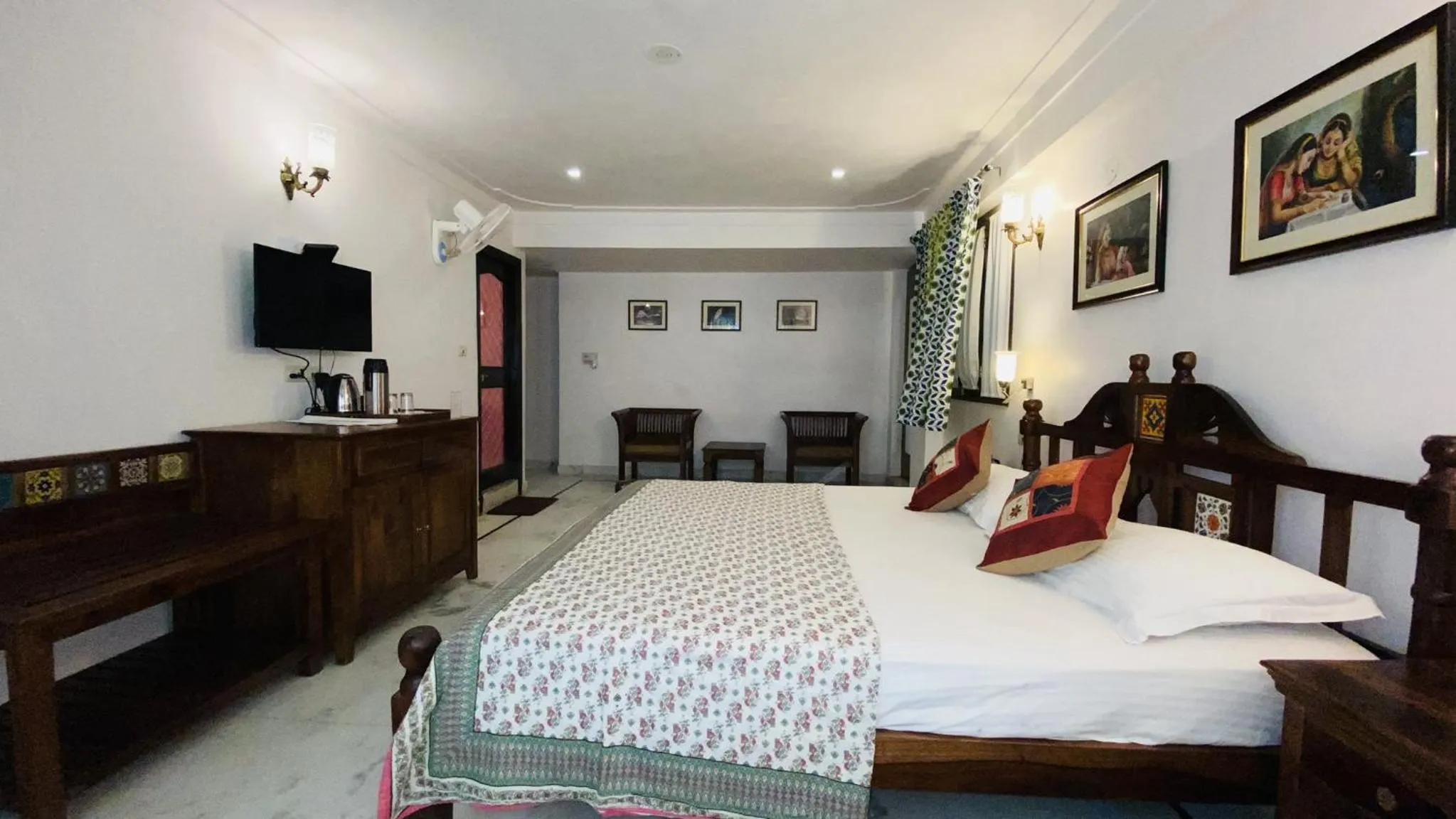 Bed in Kotra Haveli A Boutique Hotel by Lake Pichola