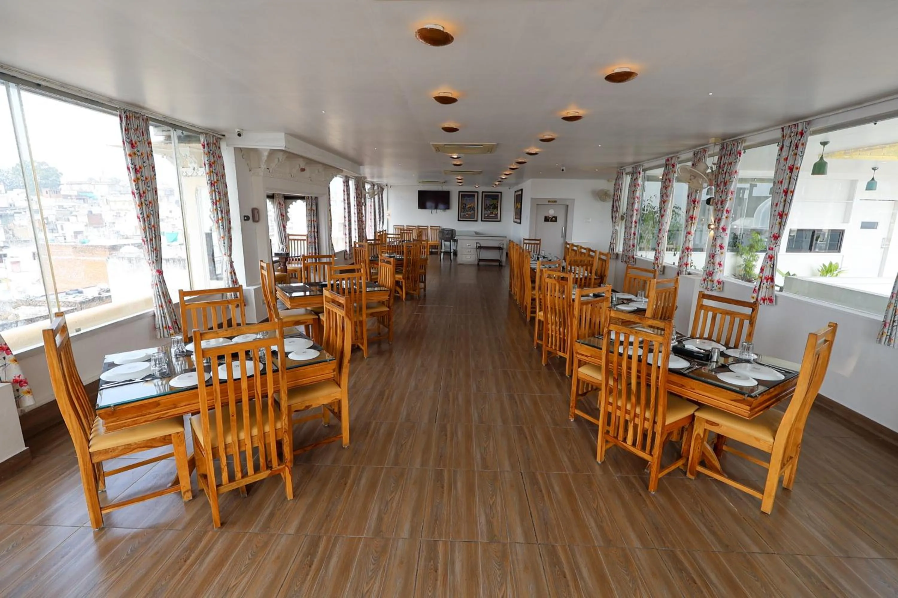 Restaurant/places to eat in Kotra Haveli A Boutique Hotel by Lake Pichola