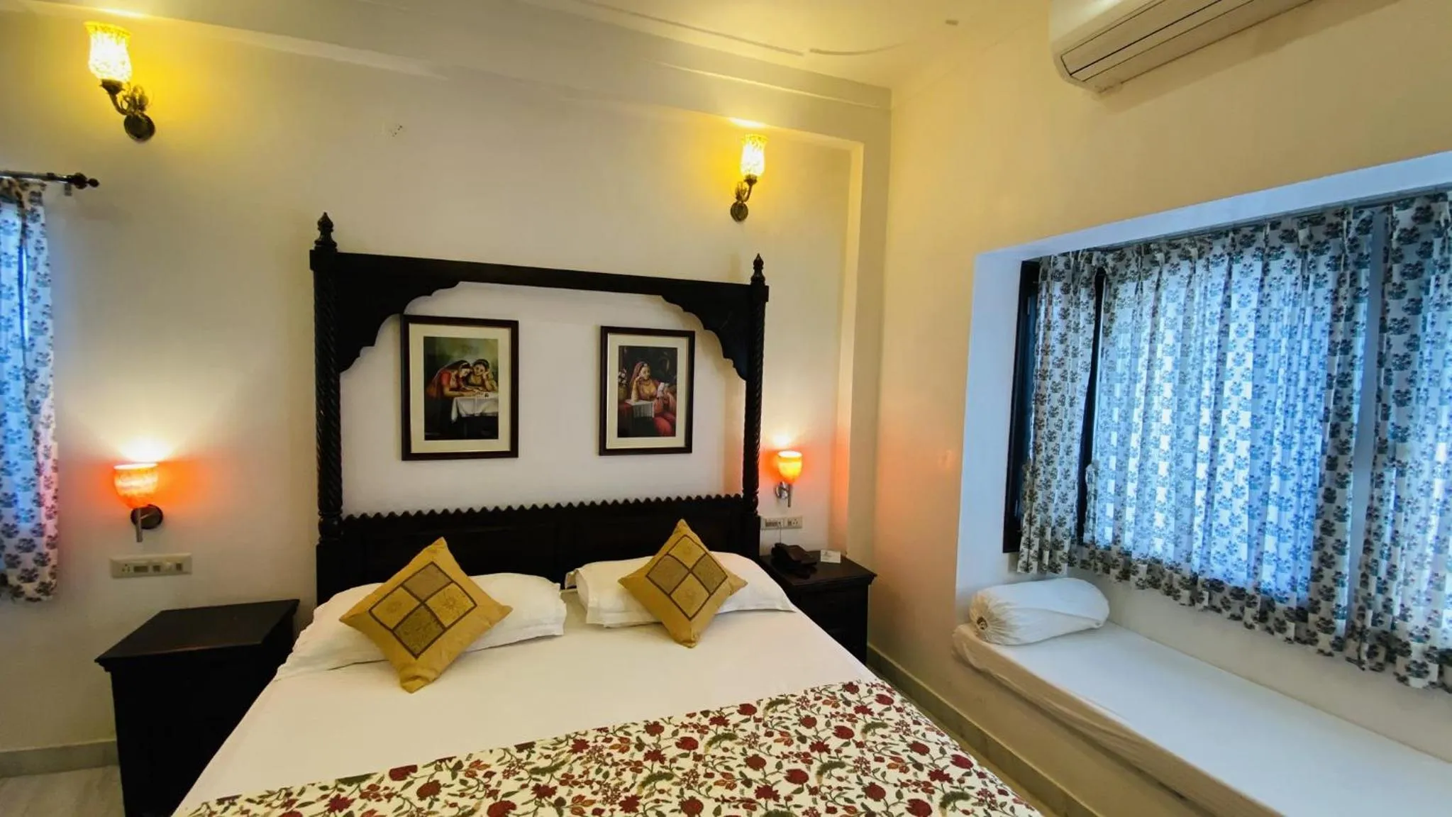 Seating area, Bed in Kotra Haveli A Boutique Hotel by Lake Pichola